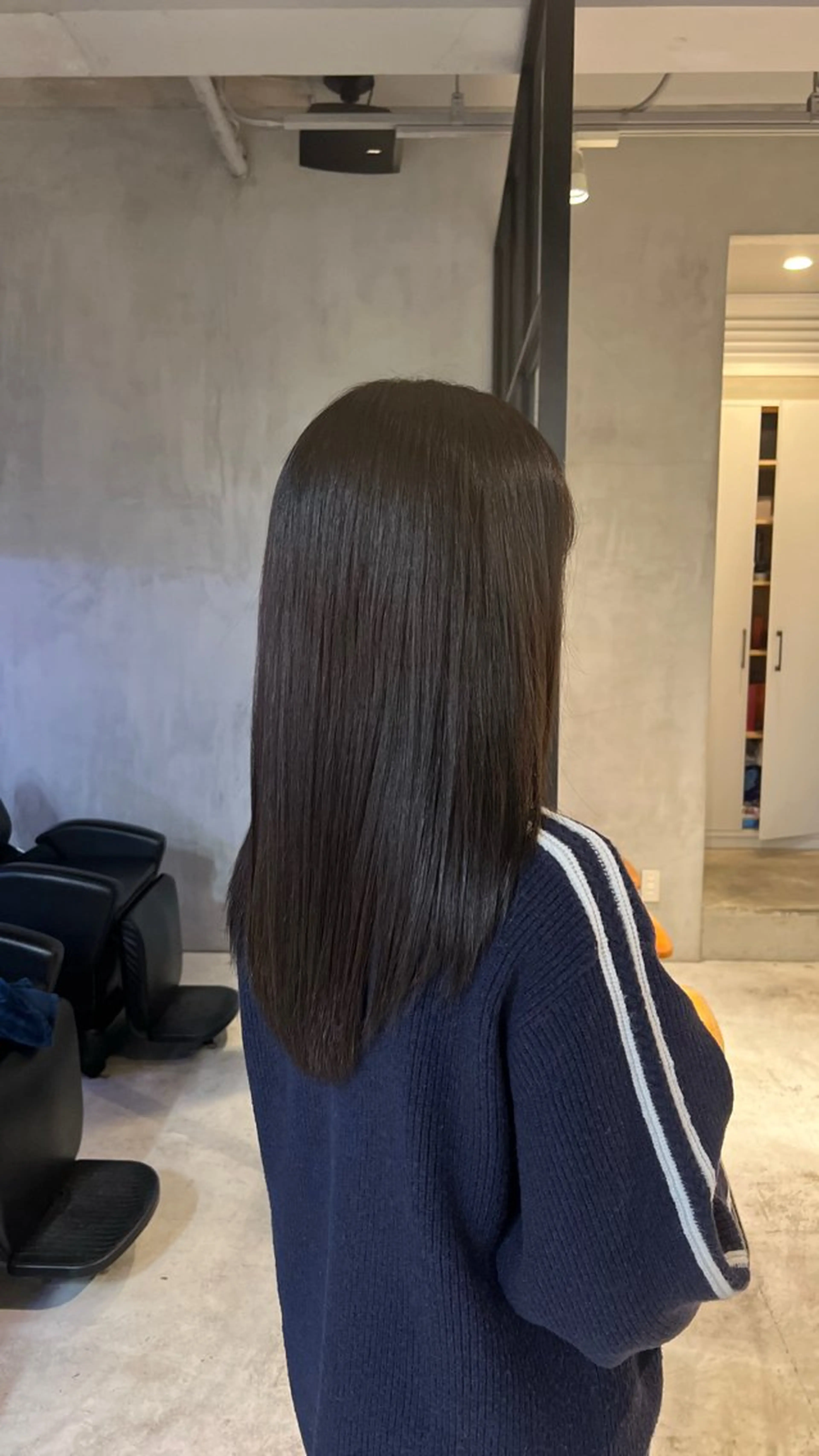 セミロング カラー 透明感カラー しずく🤍🧸 / fifthパーマのヘアスタイル