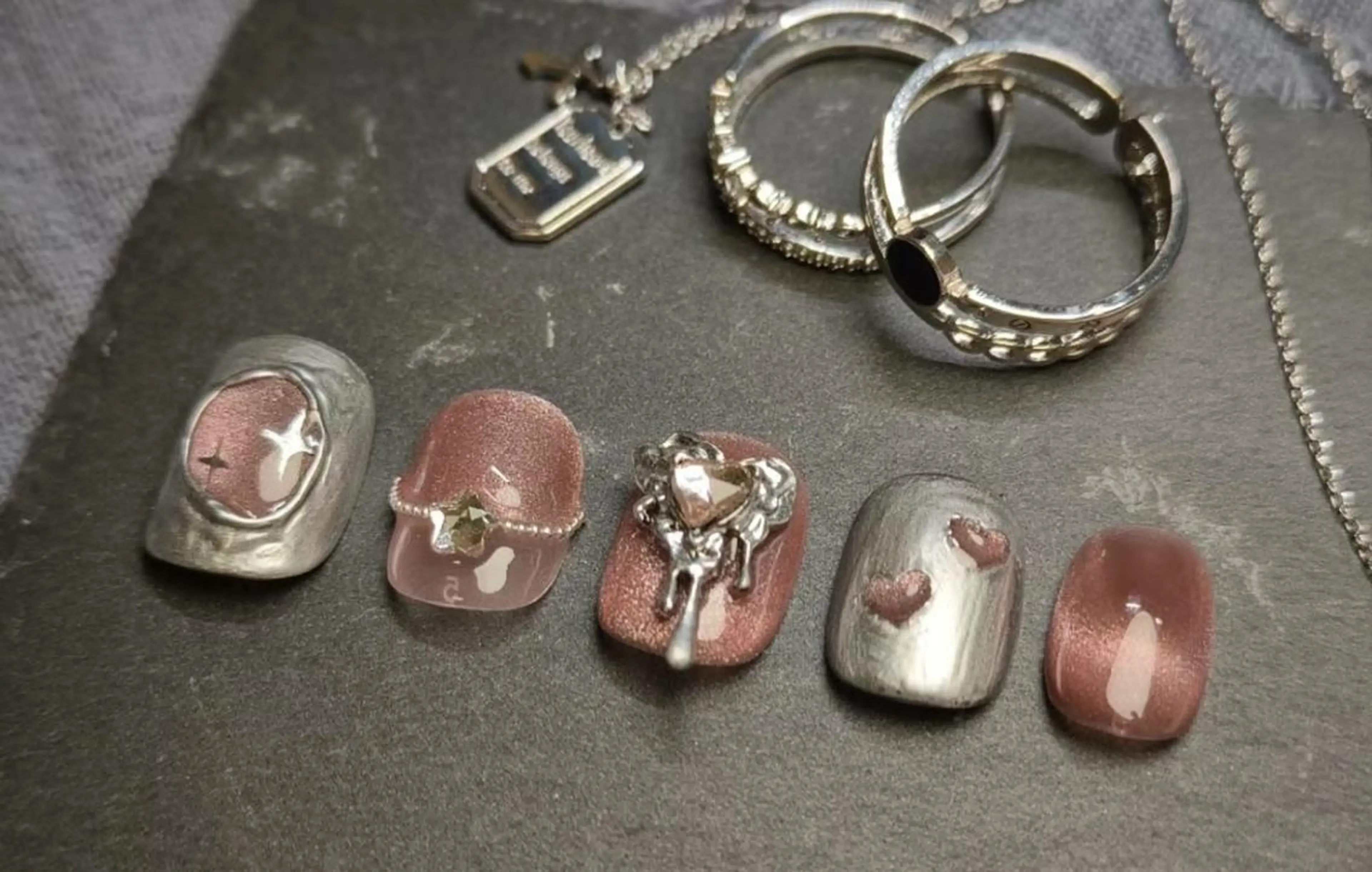 ネイル VIVIAN リサのネイルデザイン