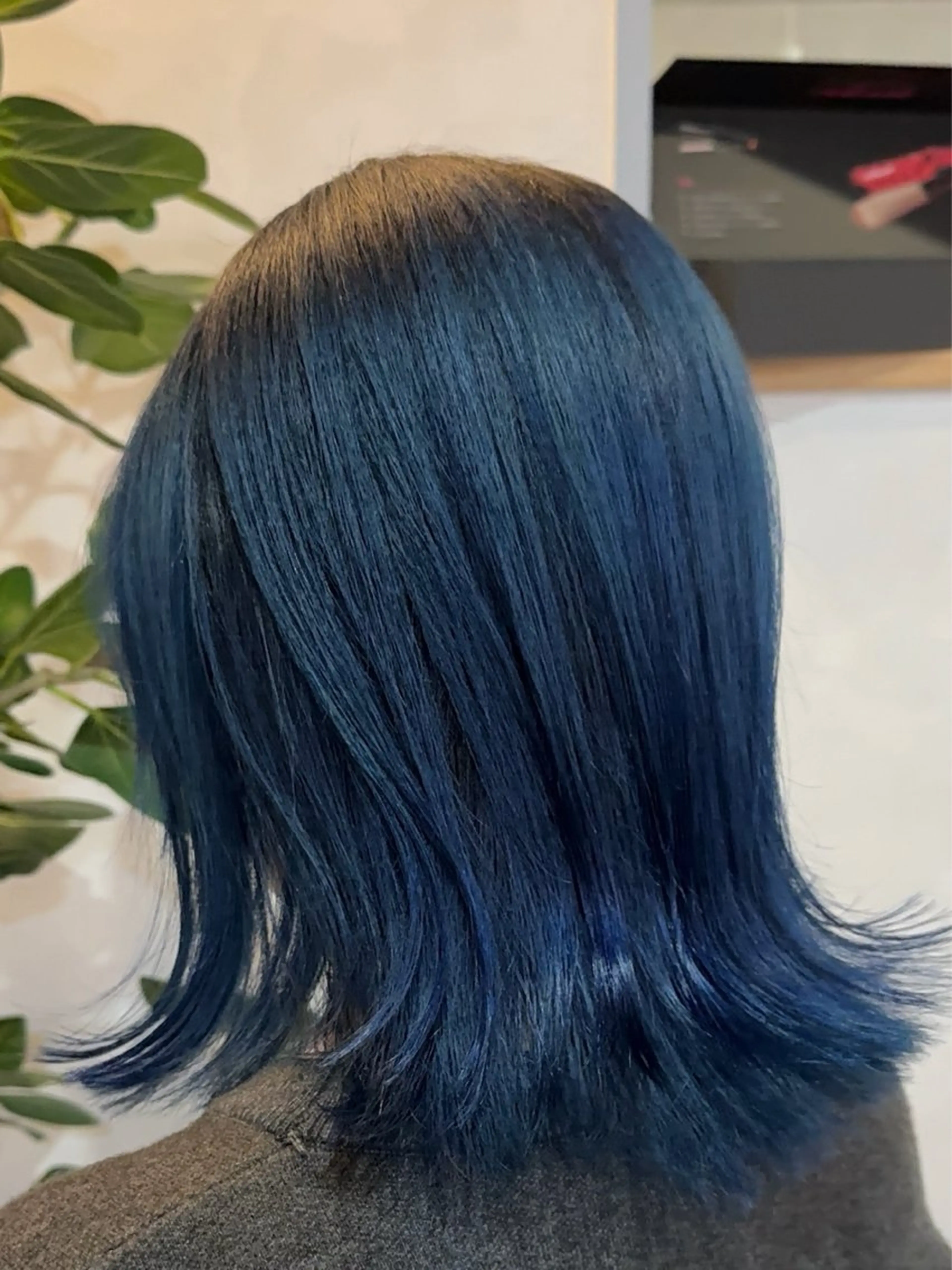 ミディアム ハイライト 髪質改善 縮毛矯正 ヘアカラー 髪のお悩みお任せ ください坂 要司のヘアスタイル