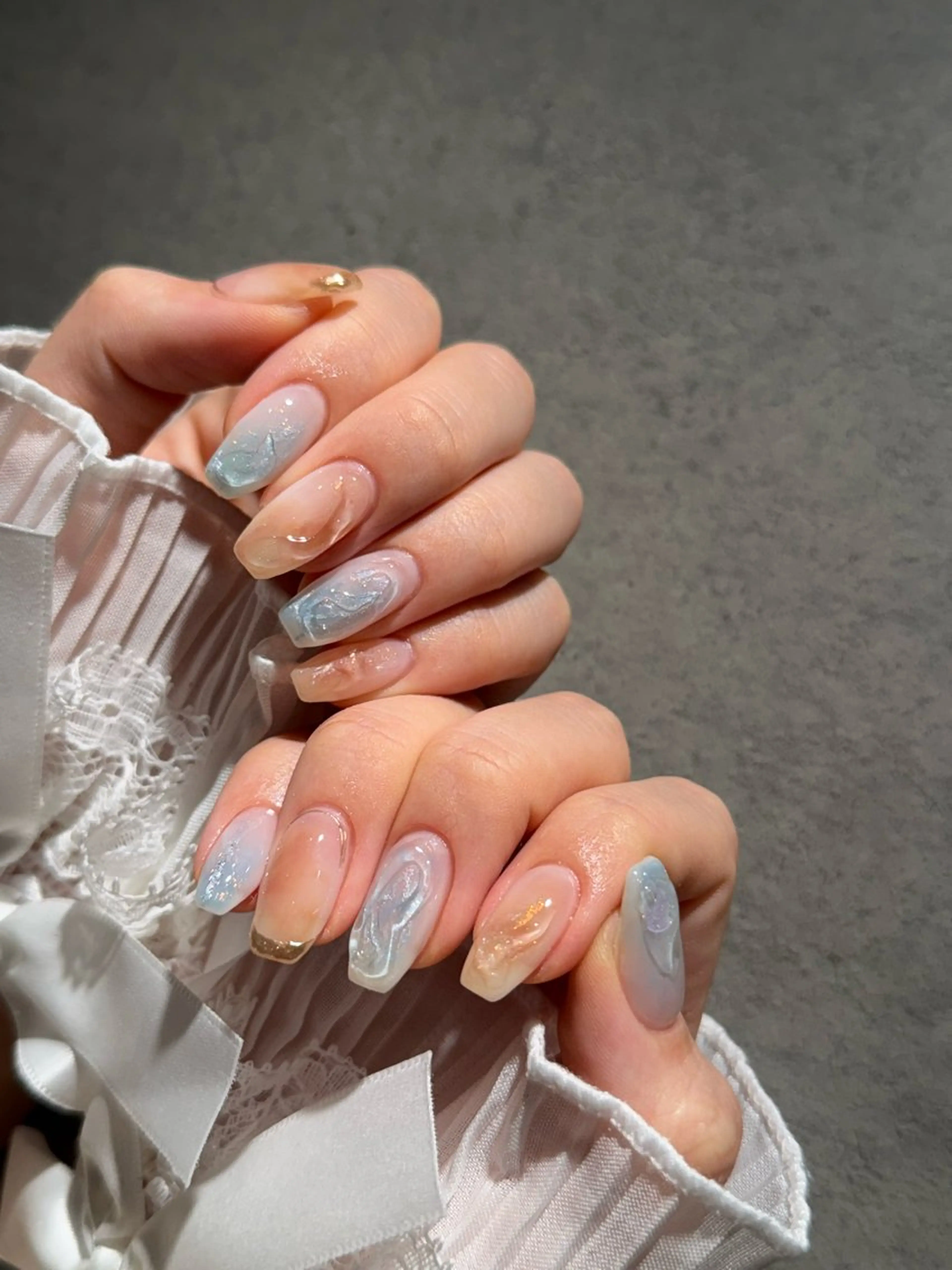 ネイル I-nailロング /ワンホン/キラキラのネイルデザイン