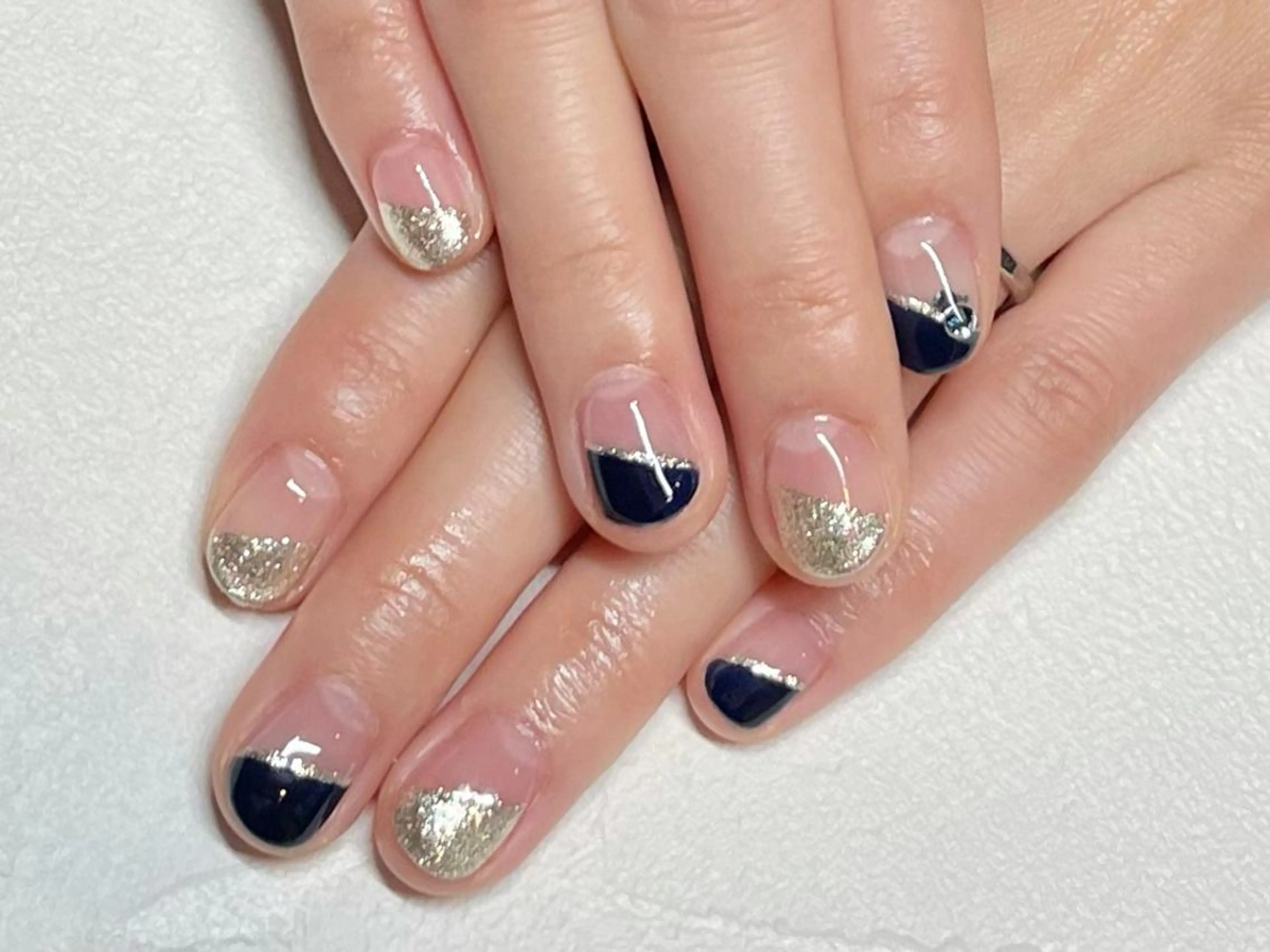 ネイル フレンチネイル ささき れいなのネイルデザイン