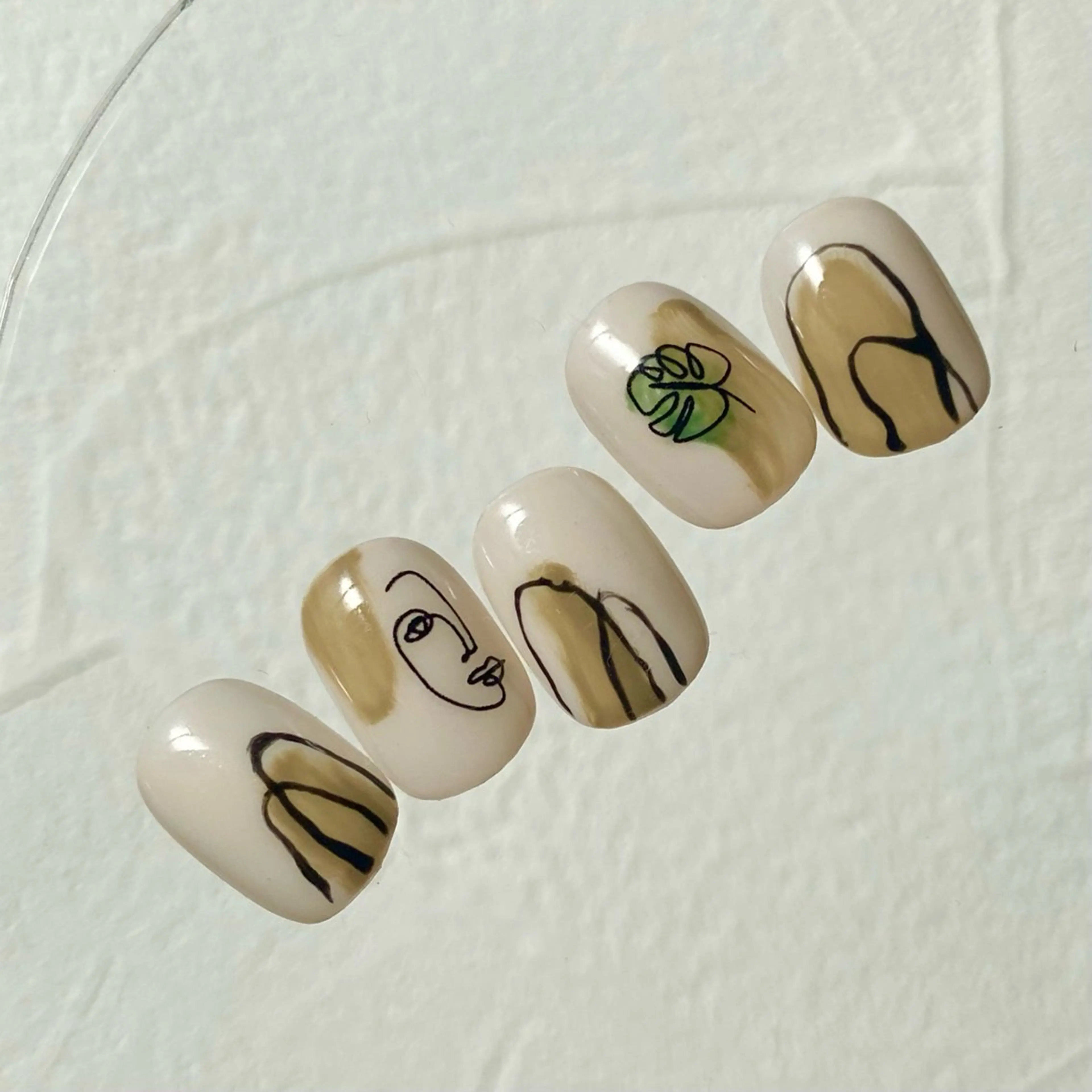 ネイル 韓国ネイル ハンドネイル 甲府昭和甲斐 ネイルサロン　IROのネイルデザイン