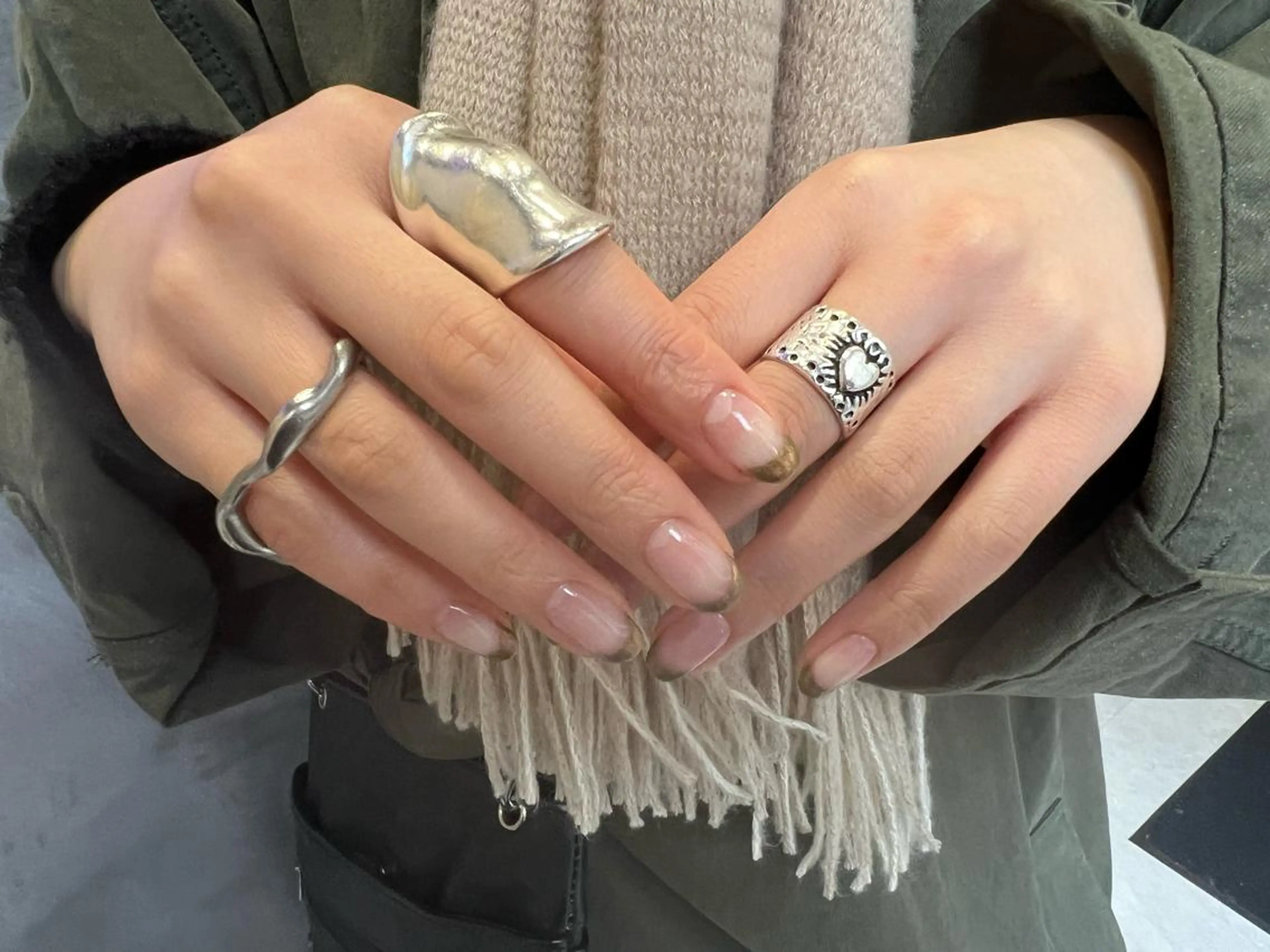 ネイル フレンチネイル キラキラネイル omamori kyokoのネイルデザイン