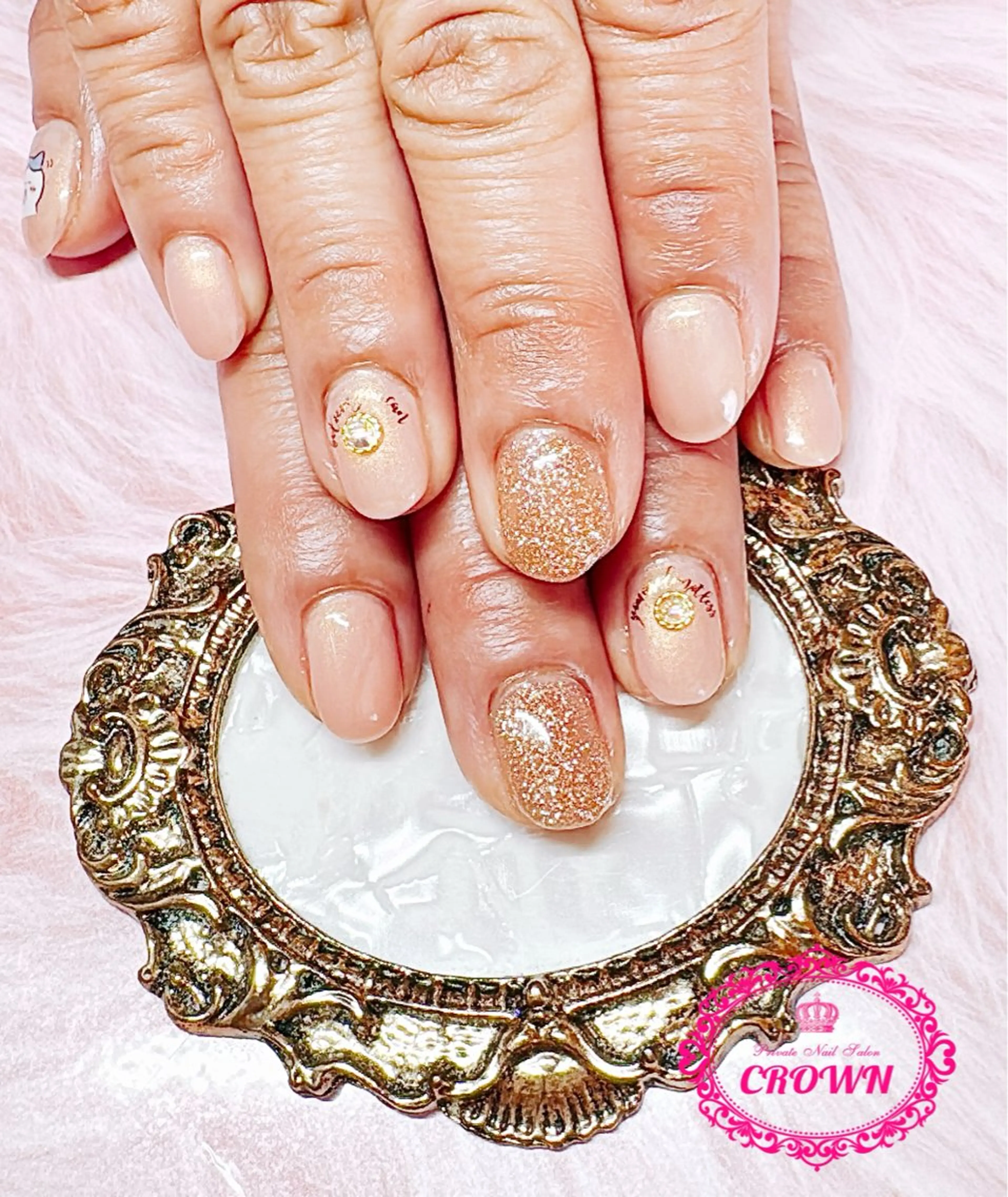 ネイル CROWN プライベートサロンのネイルデザイン