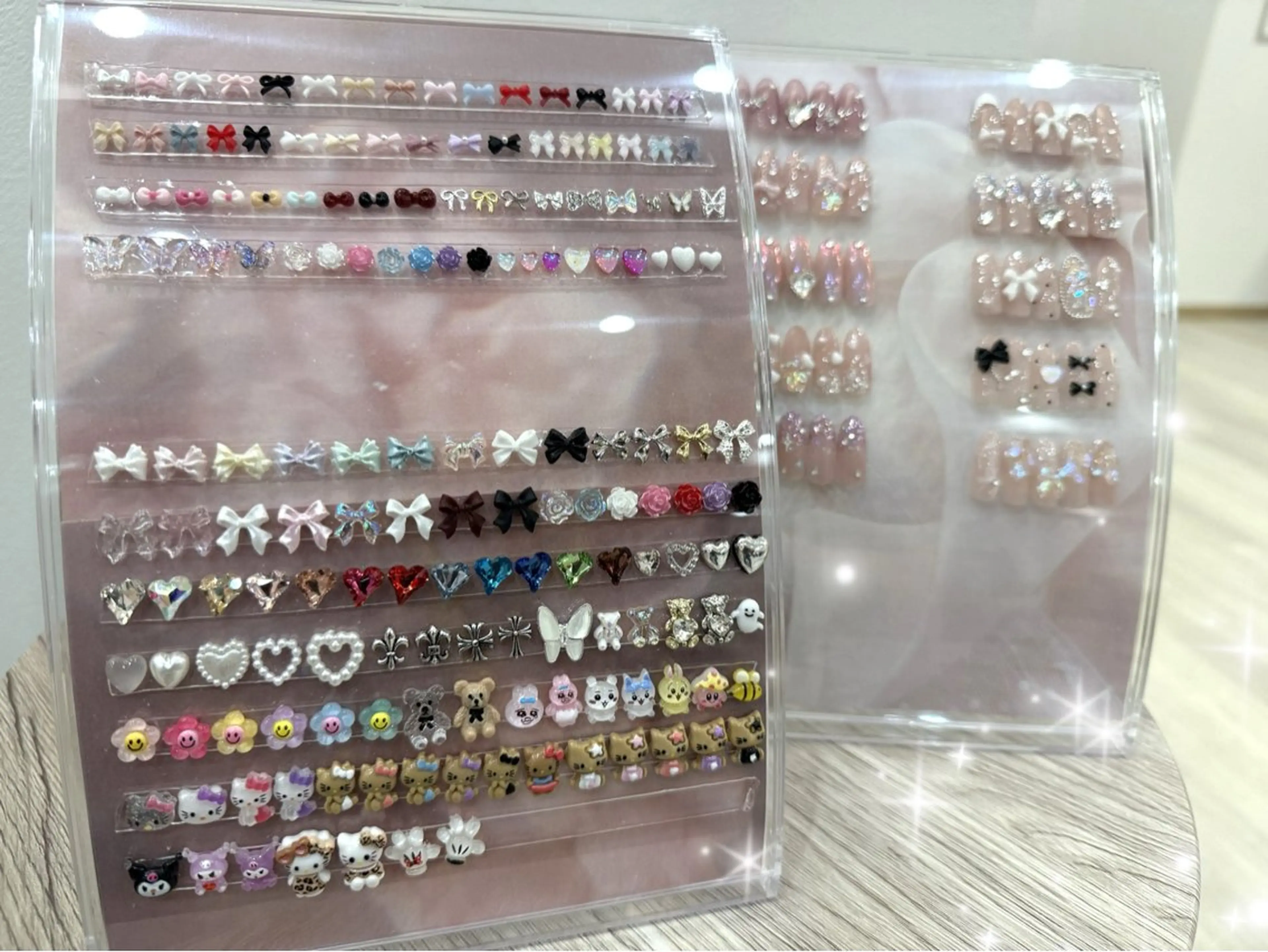 ネイル Emona Nailのネイルデザイン