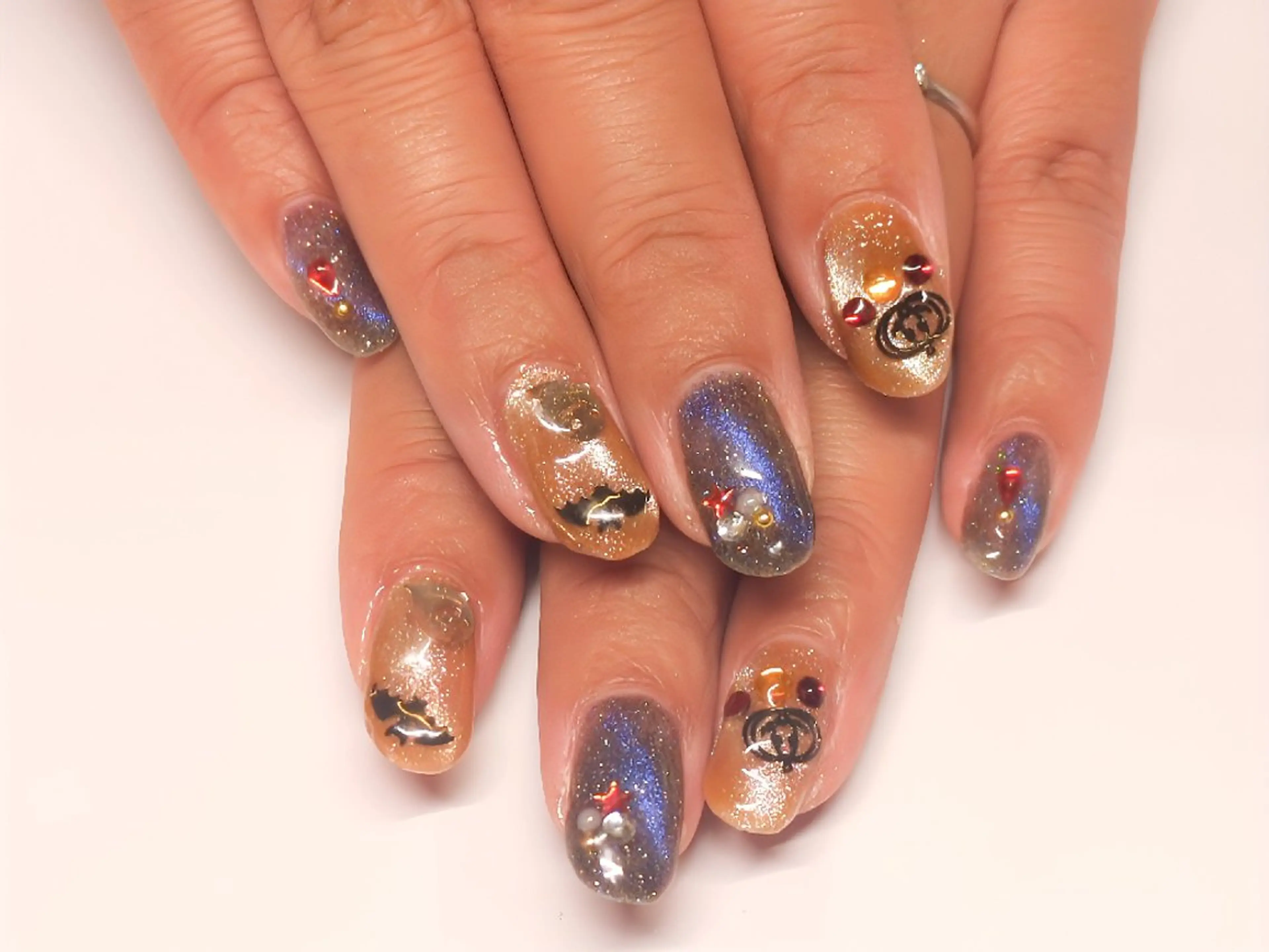 ミディアム ハロウィン AQUA nailのネイルデザイン