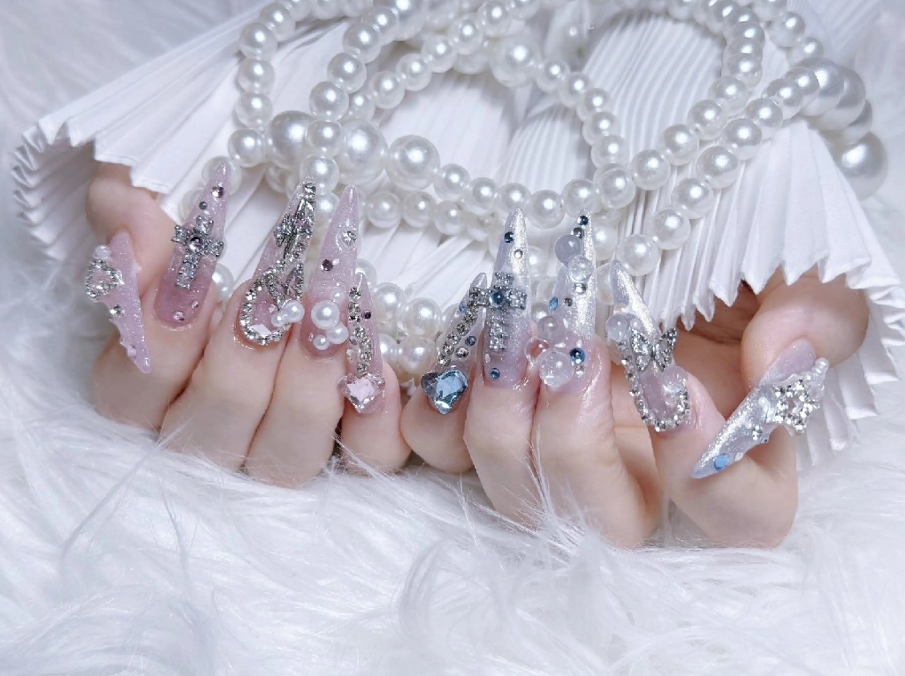 ネイル 🌈Yun nail hyejin💋のネイルデザイン