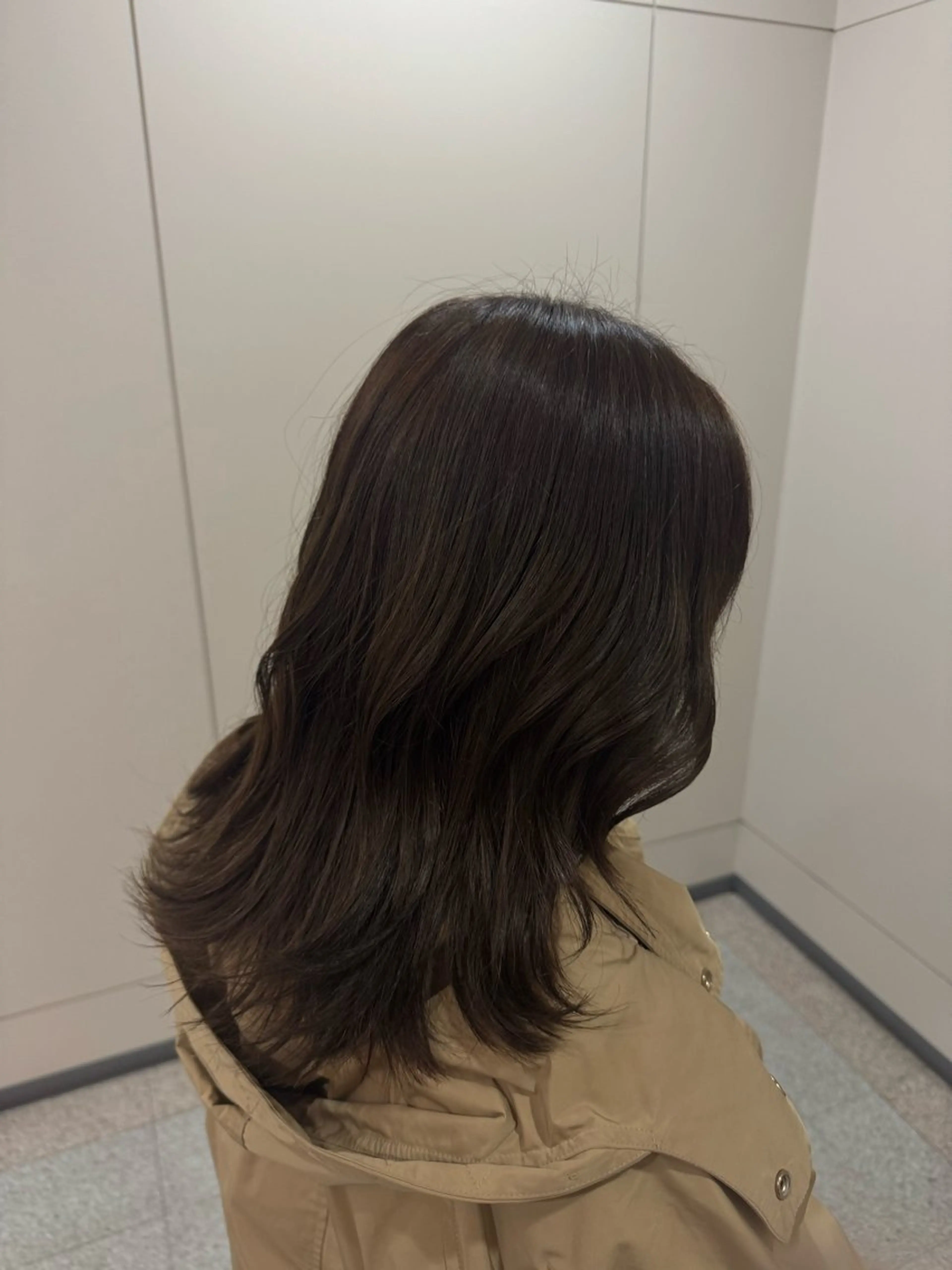 カラー ブラウンカラー 新村 美咲のヘアスタイル