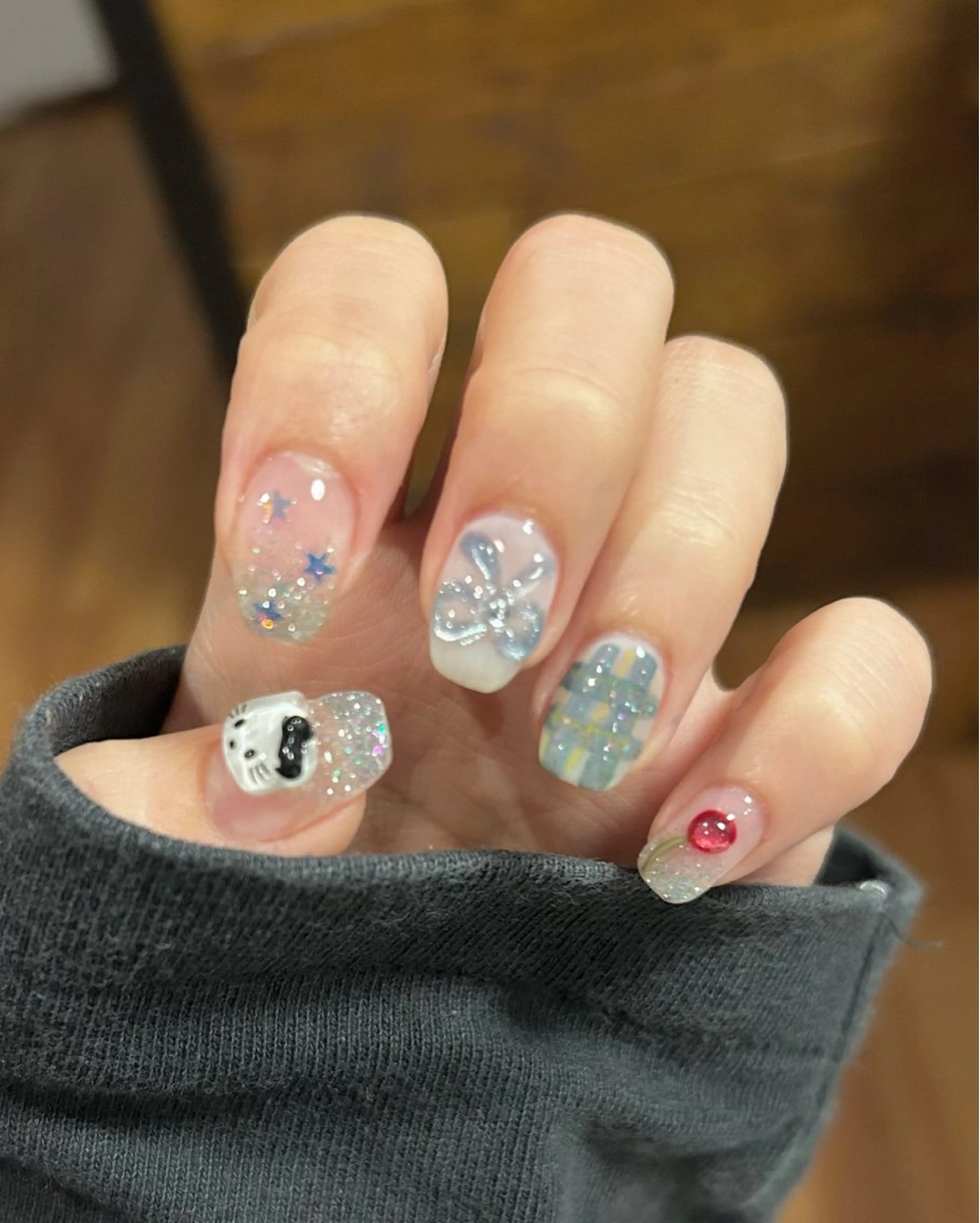 ネイル takara nail所属・takara射水高岡 マグネット韓国ポップのネイルデザイン