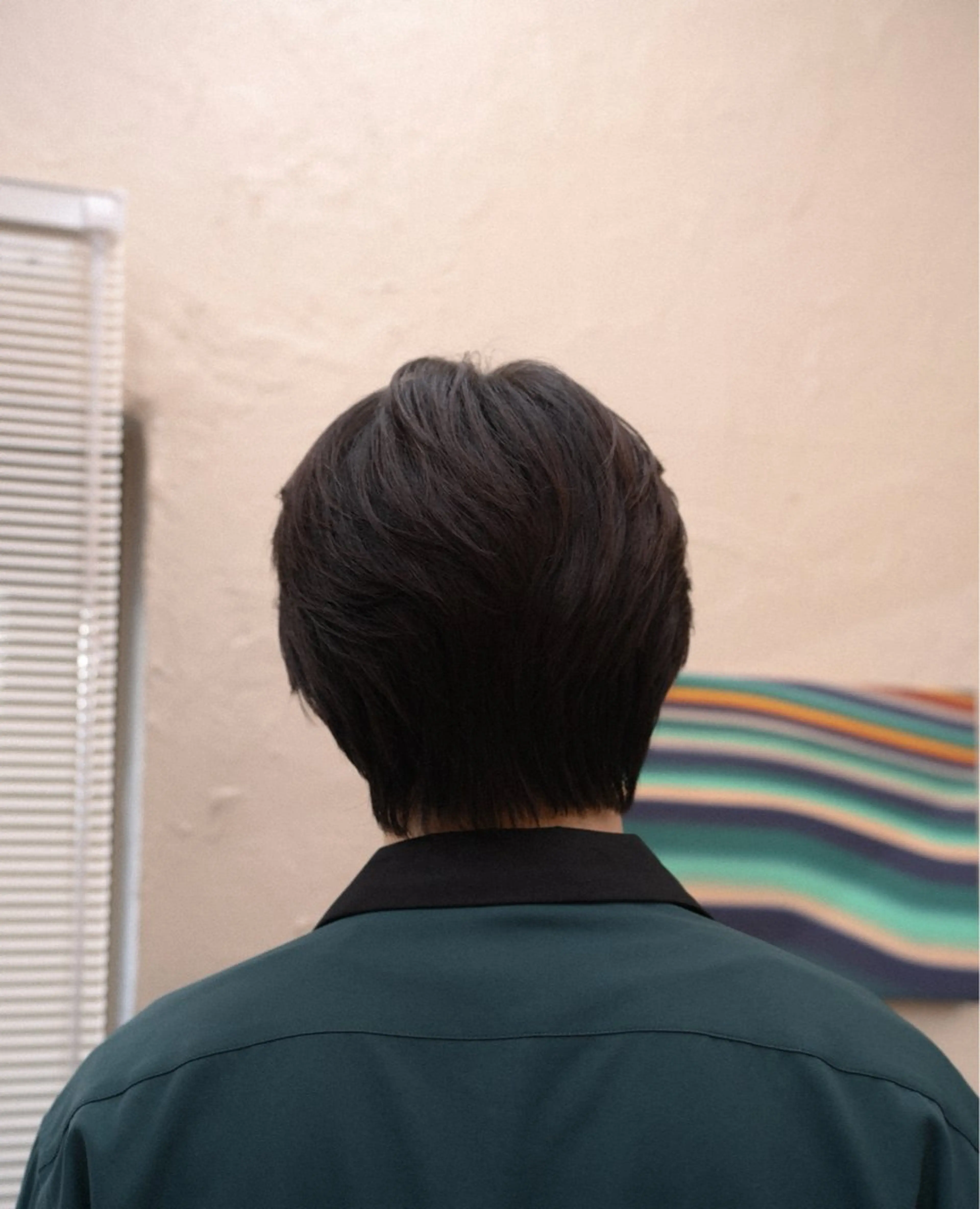 ミディアム カラー パーマ メンズ センターパート 🔗メンズサロン🔗 Kieのヘアスタイル