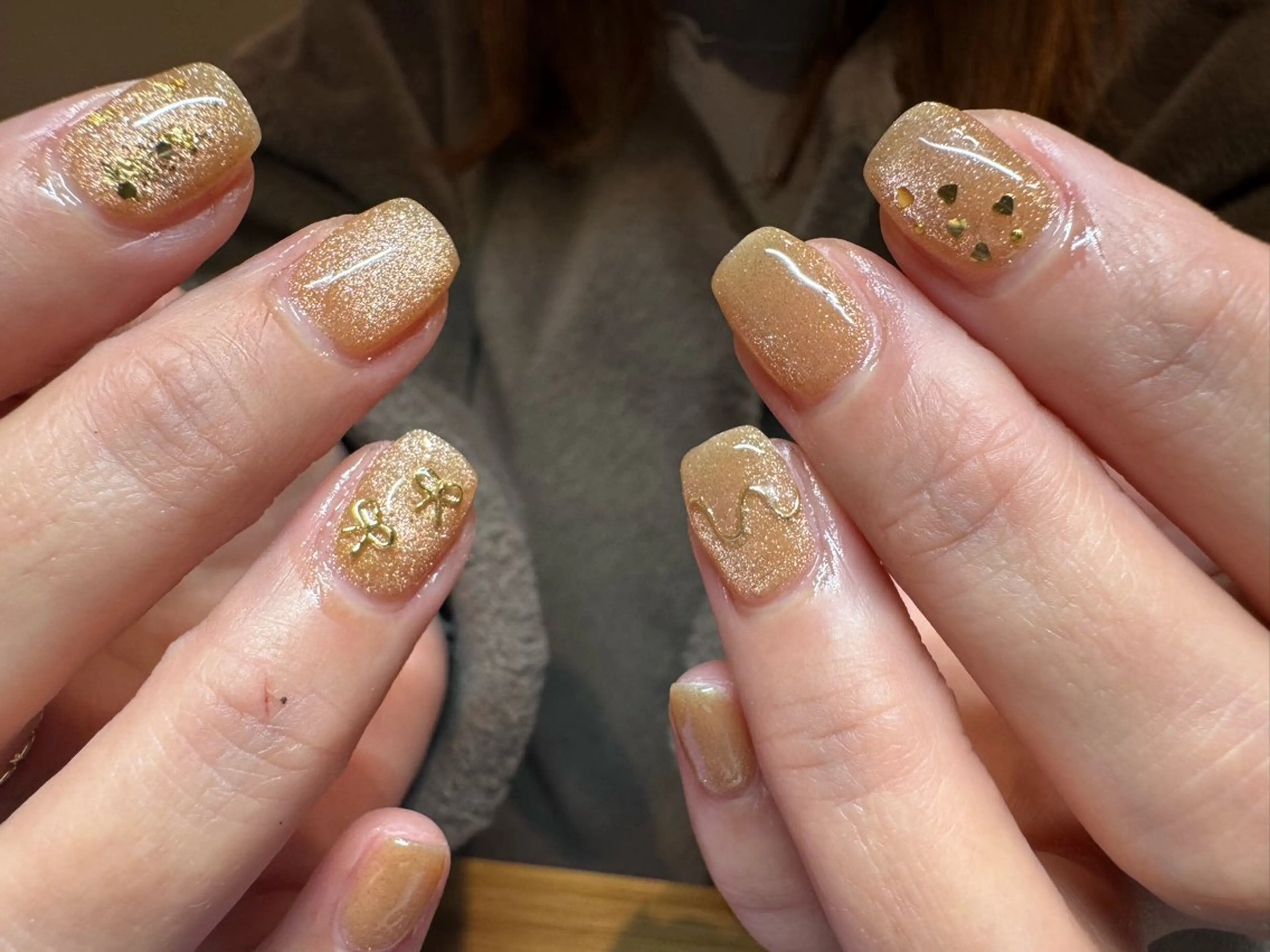 ネイル マグネットネイル ニュアンスネイル ハンドネイル tsumeasobi所属・tsumeasobi 🪬macoのネイルデザイン