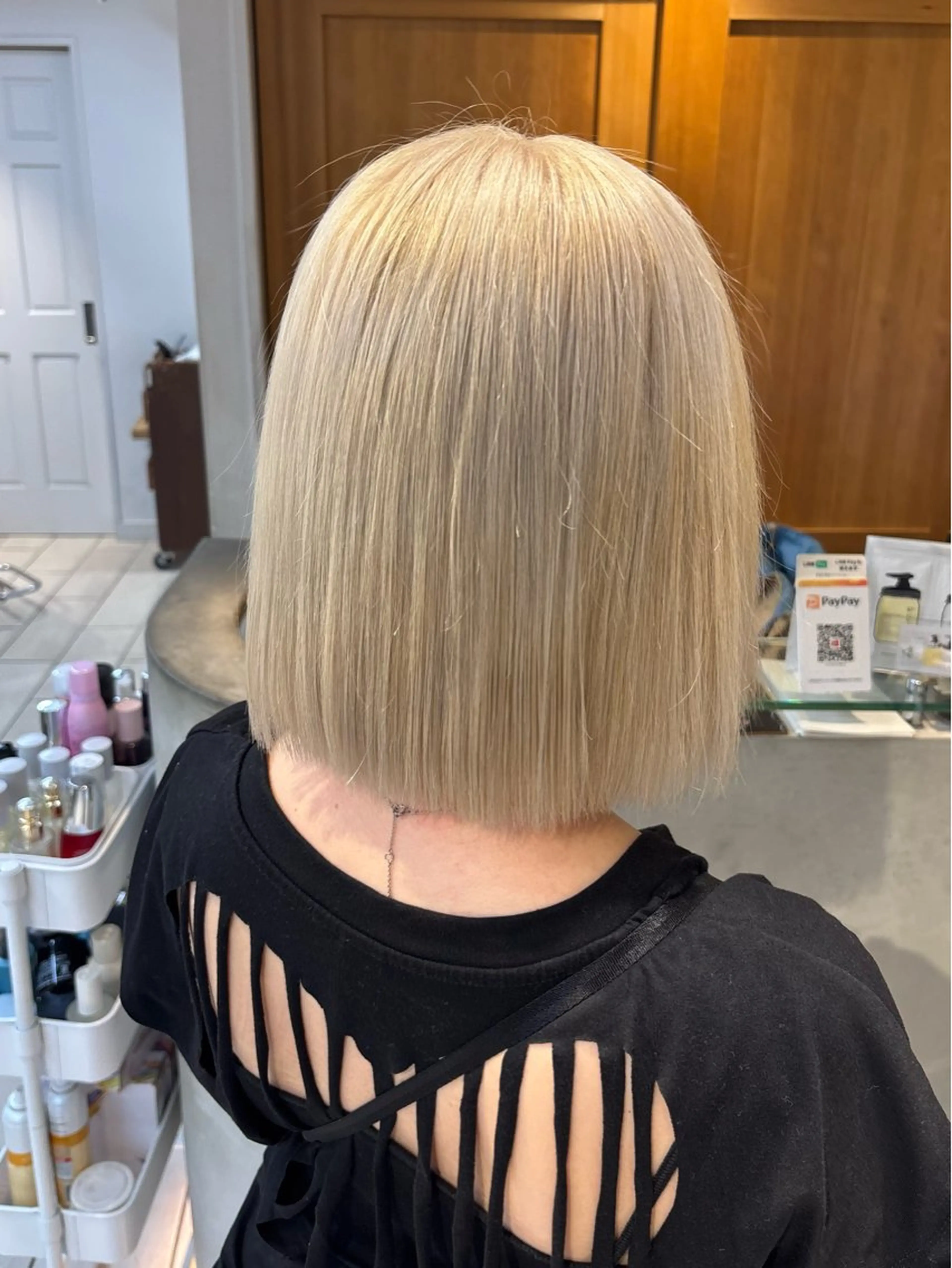 ミディアム カラー ブリーチ ブロンド ハイトーンカラー ホワイトブロンド 💎wakaba💎 モデル募集中のヘアスタイル