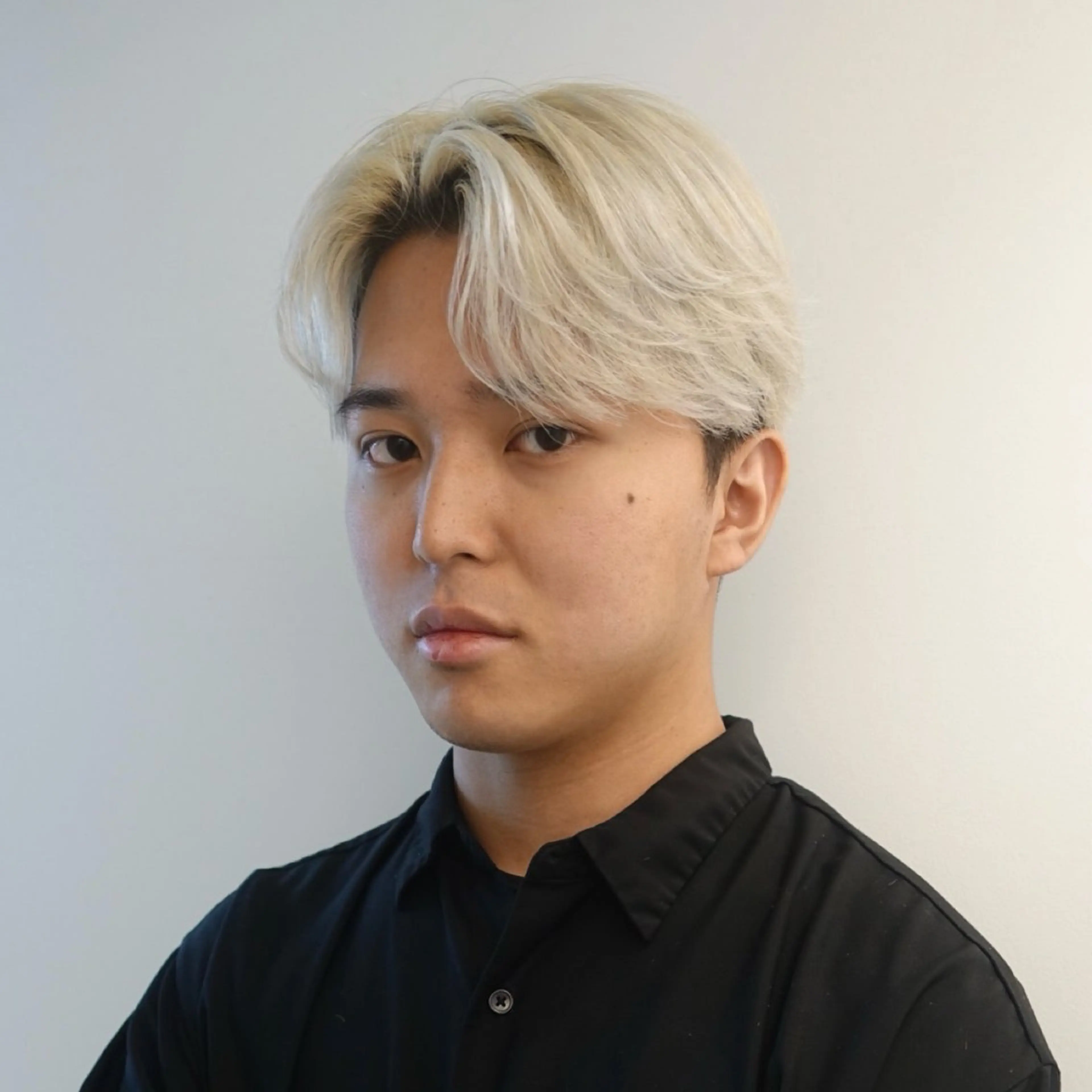 ショート カラー メンズ カット ヘアカラー ハイトーン/パーマ/ メンズ / 櫻本🌐のヘアスタイル