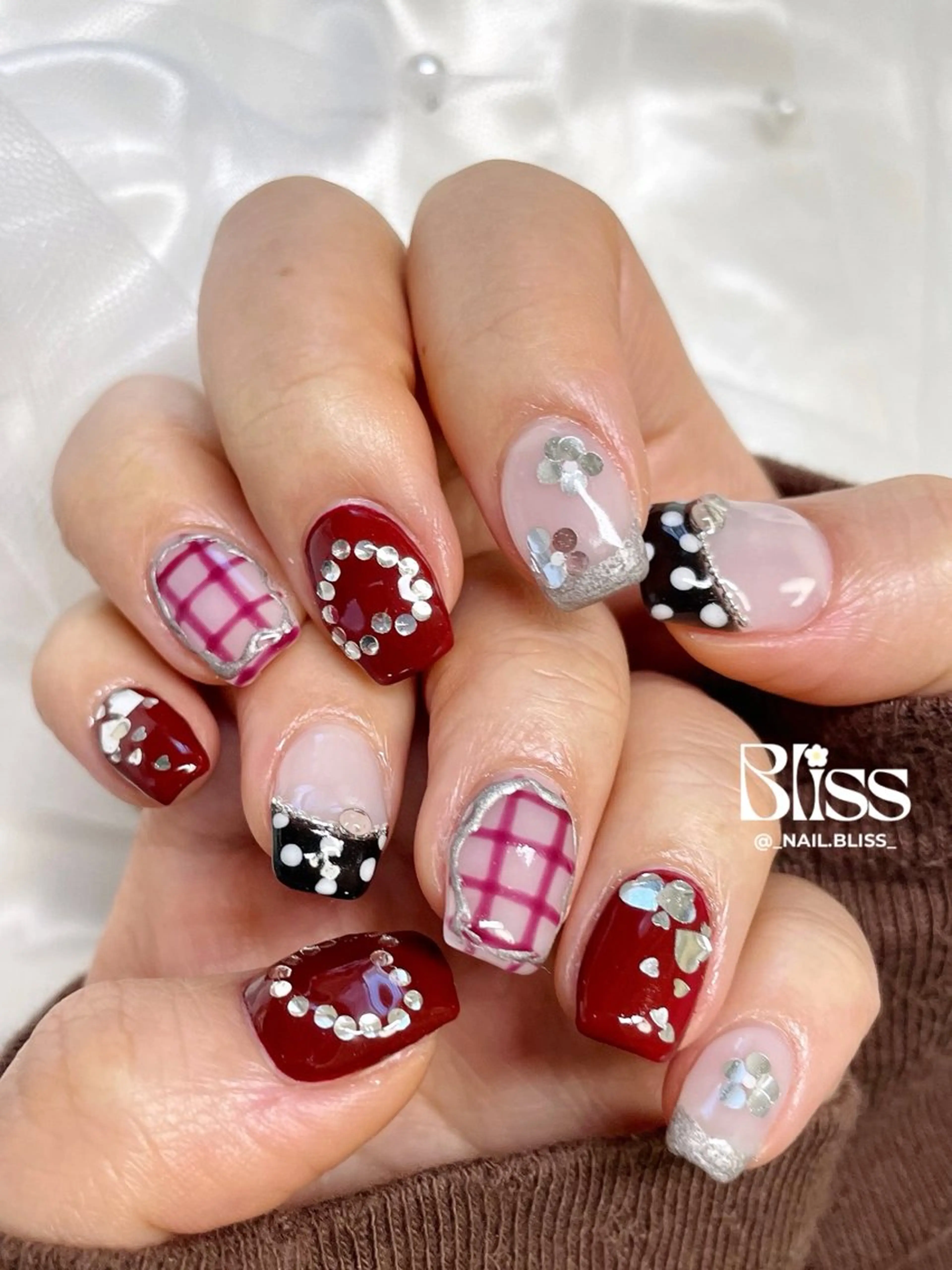 ネイル アートネイル ガーリー ハンドネイル NAIL BLISSのネイルデザイン
