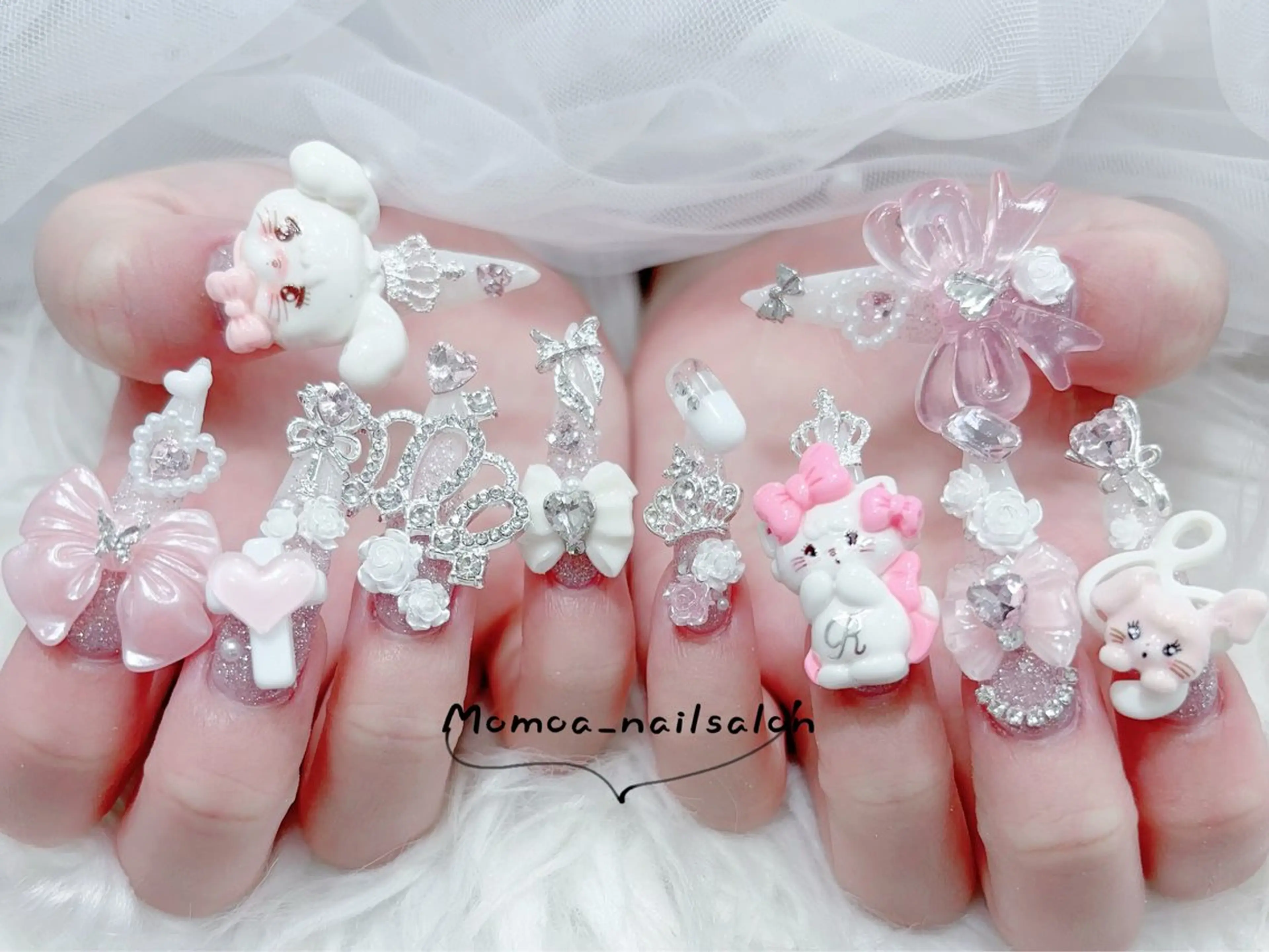 ネイル グラデーション キラキラネイル マグネットネイル スカルプネイル 冬ネイル ハンドネイル MoMoA Nail ネイル長さ出し専門店のネイルデザイン