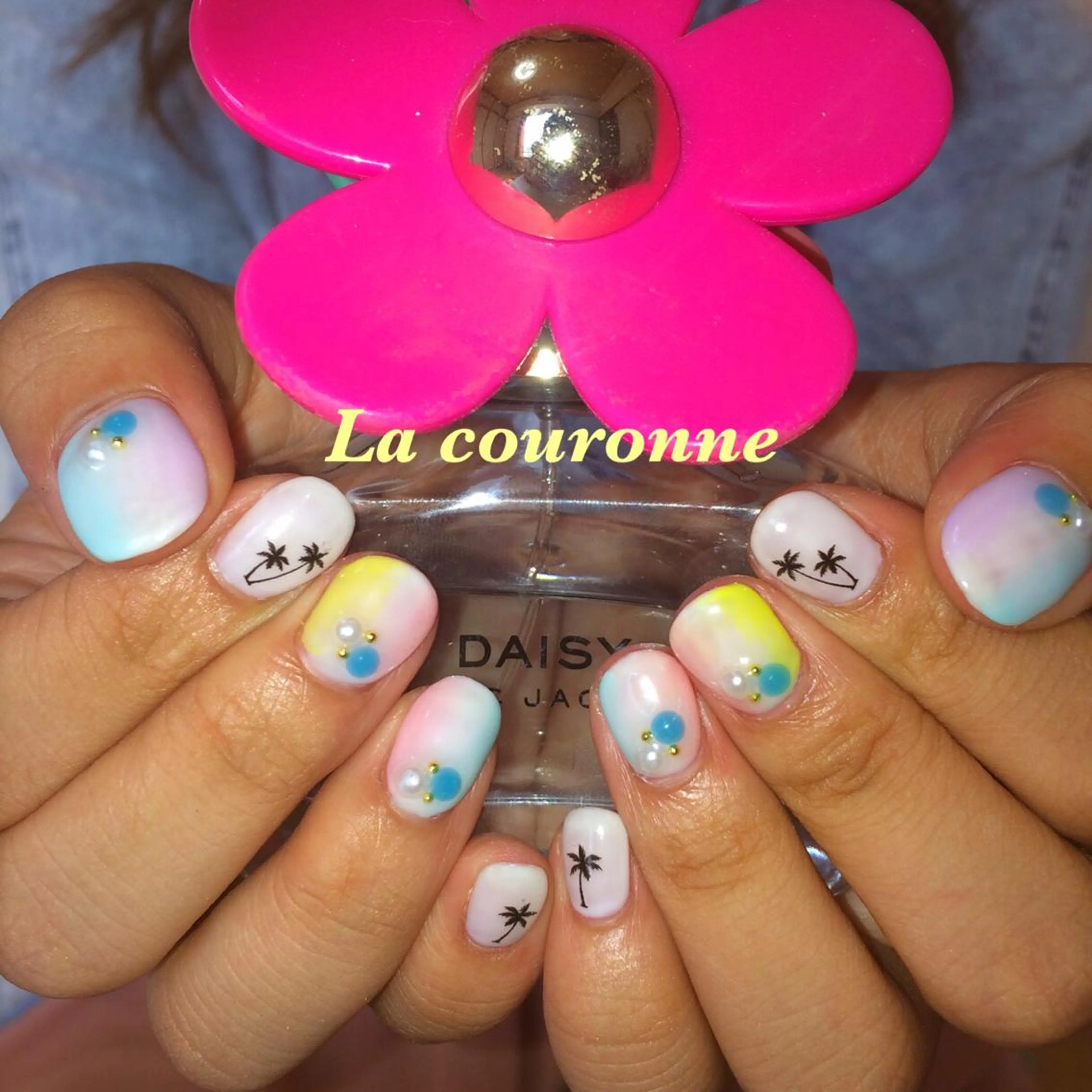 ネイル Lacouronne NATSUMIのネイルデザイン