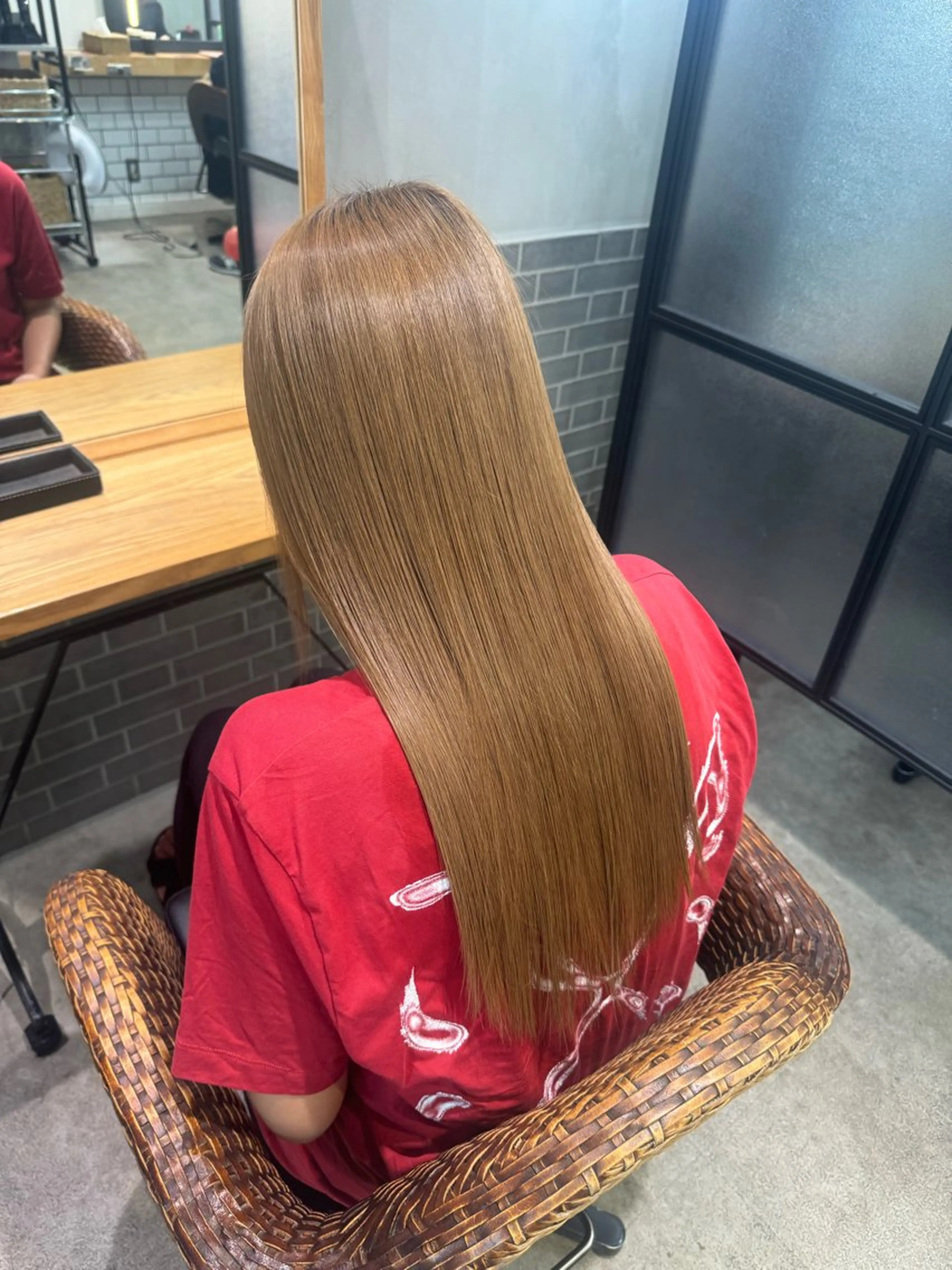 ロング トリートメント red neo あいりのヘアスタイル