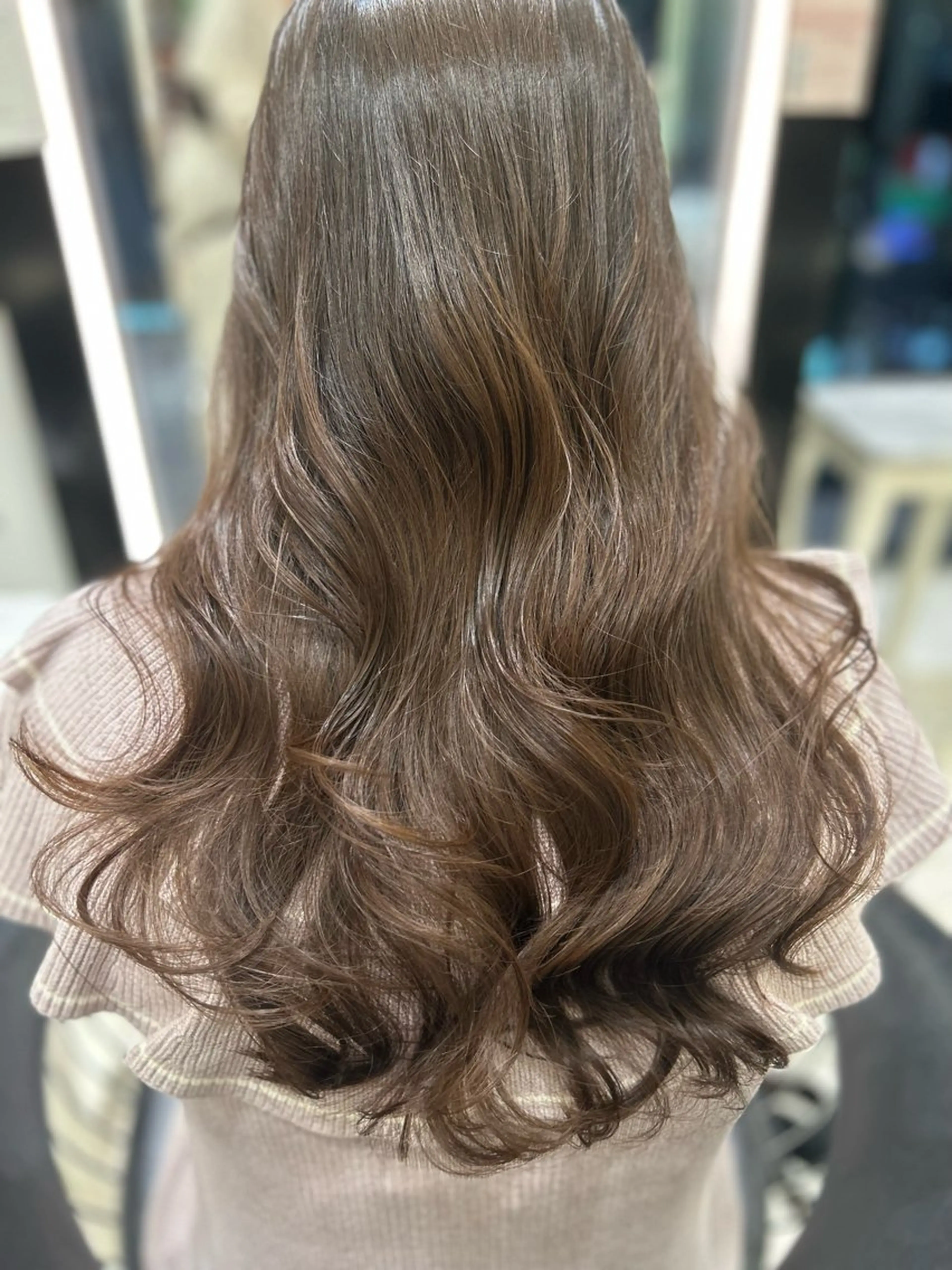 セミロング カラー ヘアカラー トリートメント 韓国っぽ透け感カラー マンツーマン🫧なおのヘアスタイル