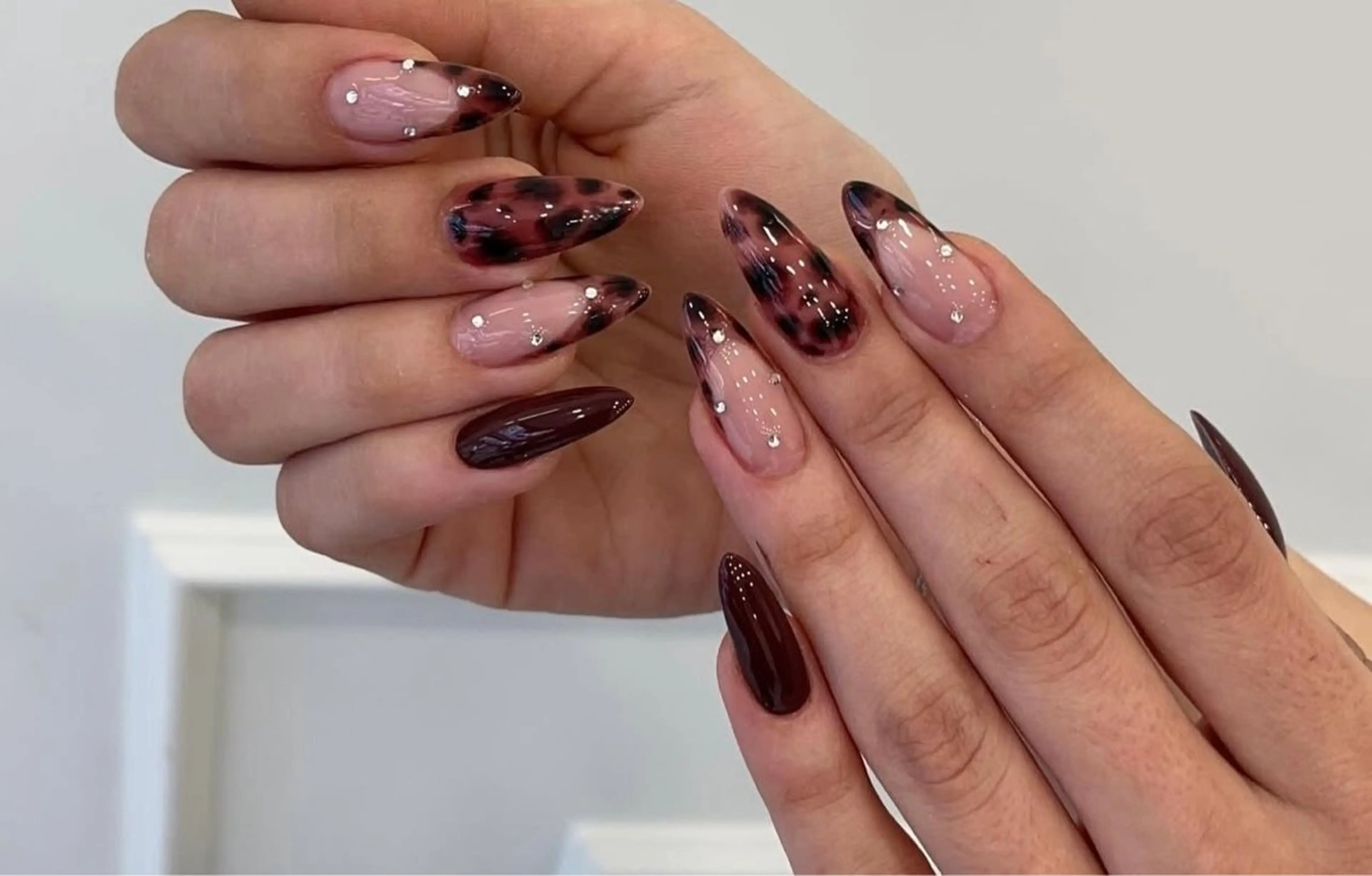 ネイル ハンドネイル NiJi Nailsのネイルデザイン