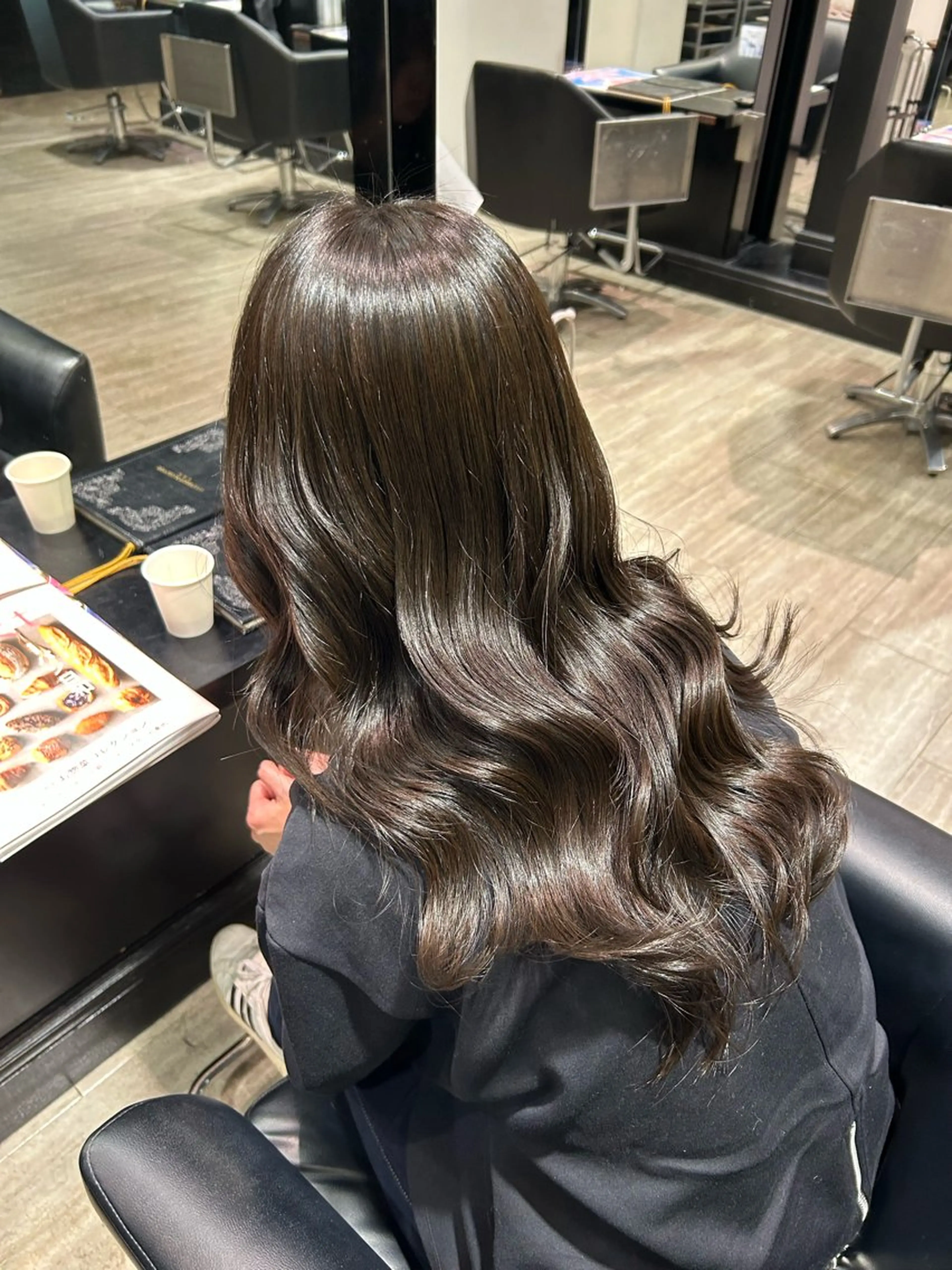 ロング カット ヘアカラー トリートメント ishizuka toaのヘアスタイル