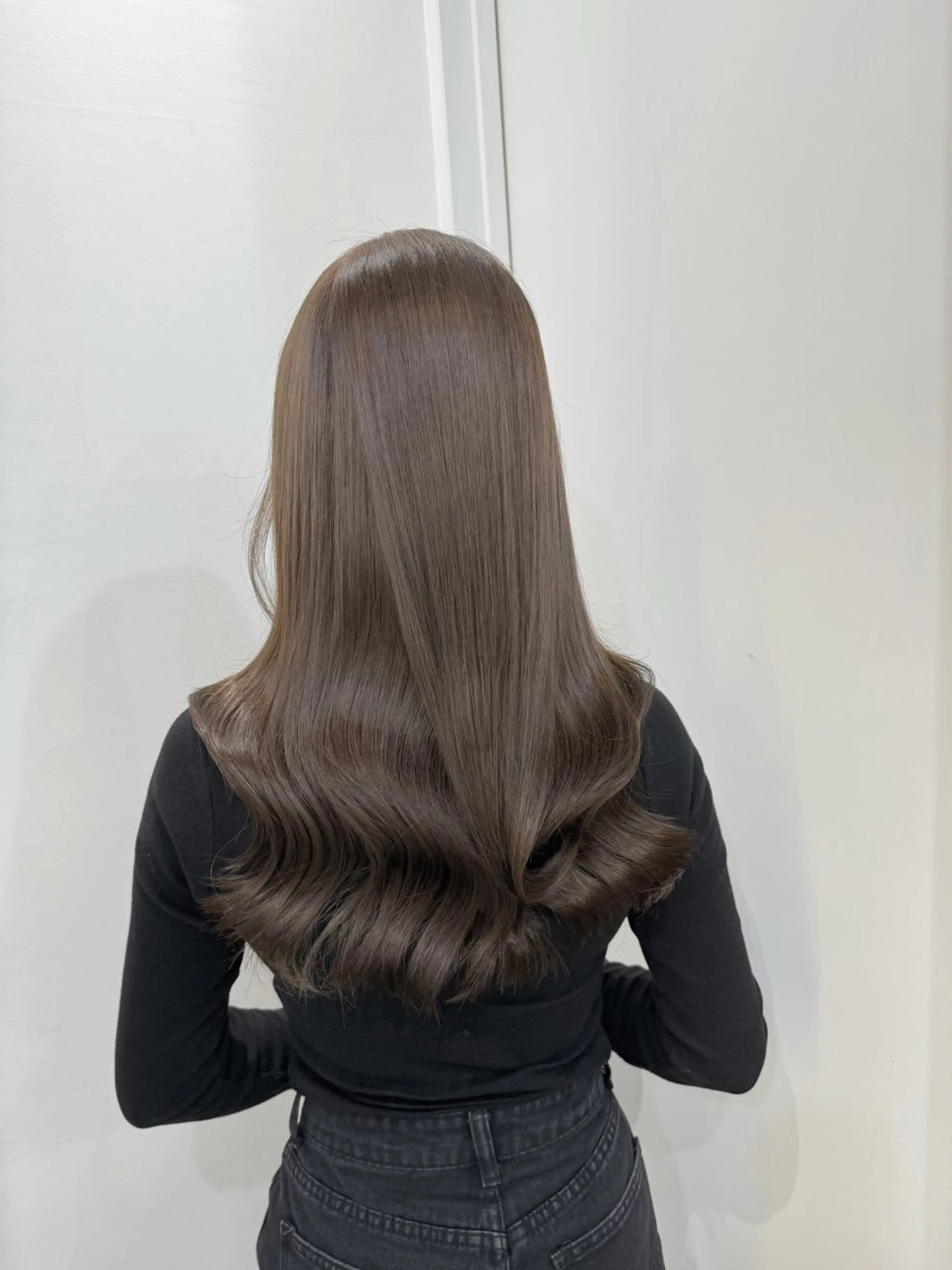 ロング ボブ くびれヘア 髪質改善 韓国風ヘア レイヤーカット 【ioe岡本】🐶 向井歩のヘアスタイル