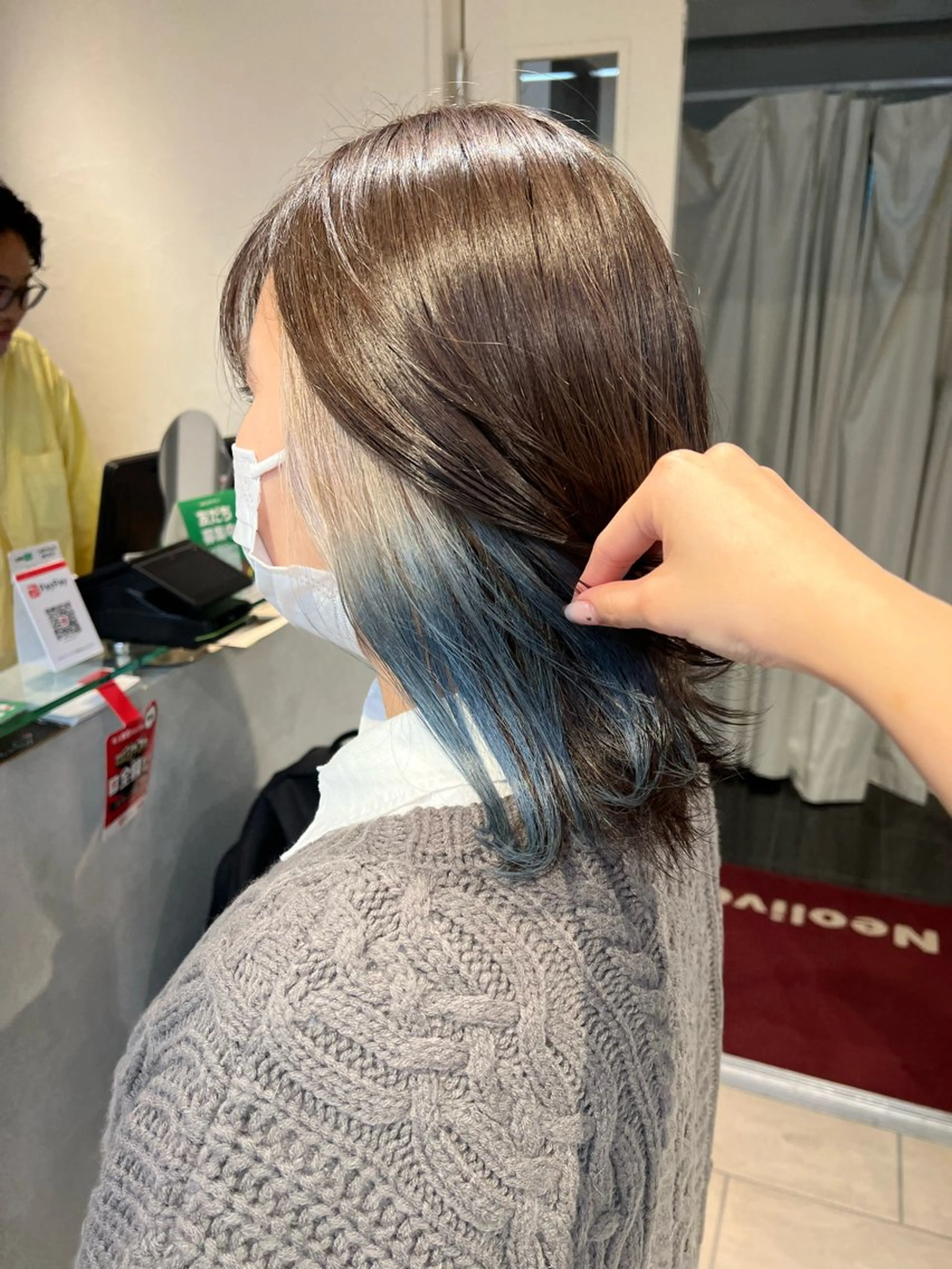 ミディアム カラー ブリーチ ブルーカラー グラデーションカラー グレージュ インナーカラー ヘアカラー Aya　ブリーチなし 🌱　ダブルカラーのヘアスタイル