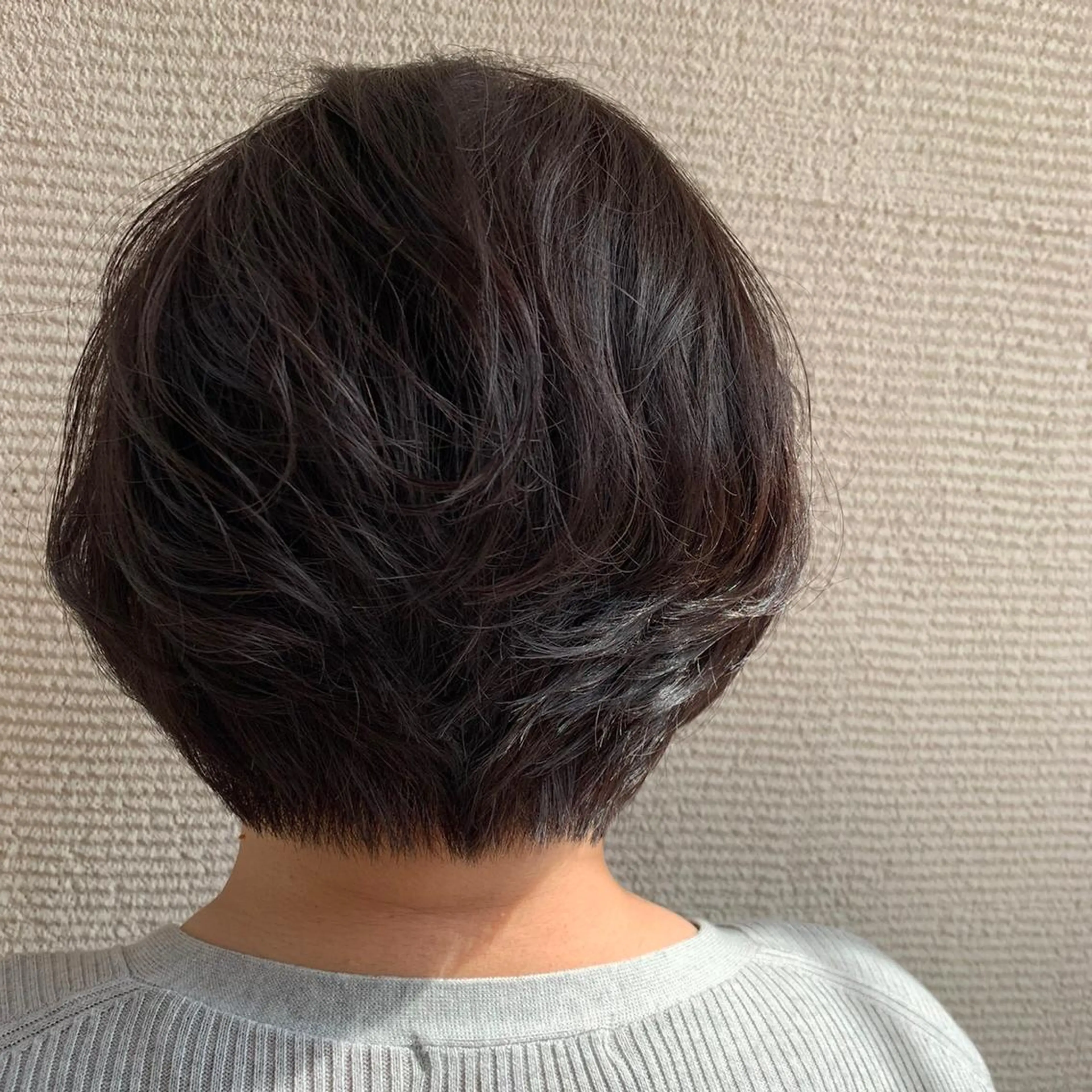 ショート パーマ 庭山 理沙のヘアスタイル