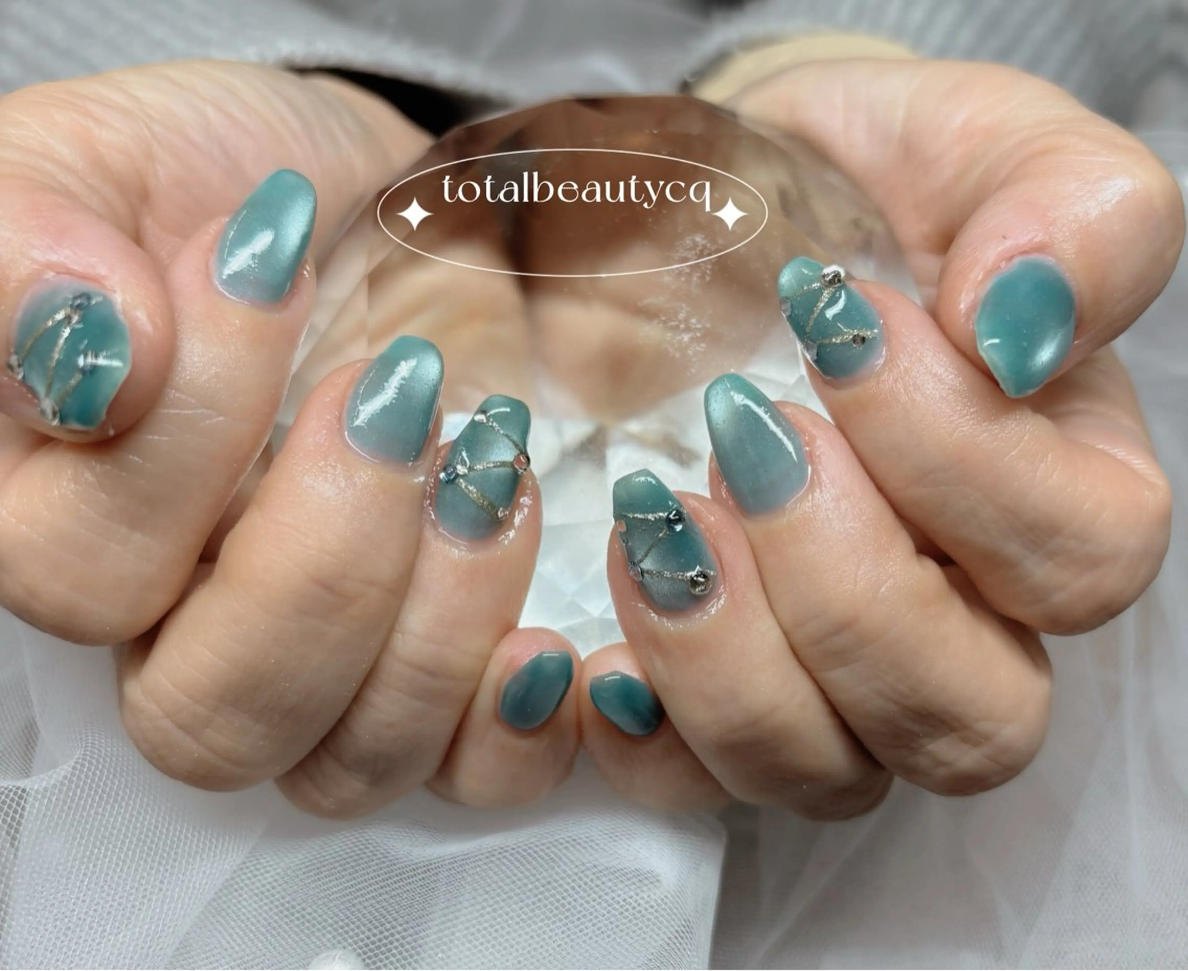 ネイル ハンドネイル トータルビューティー CQのネイルデザイン