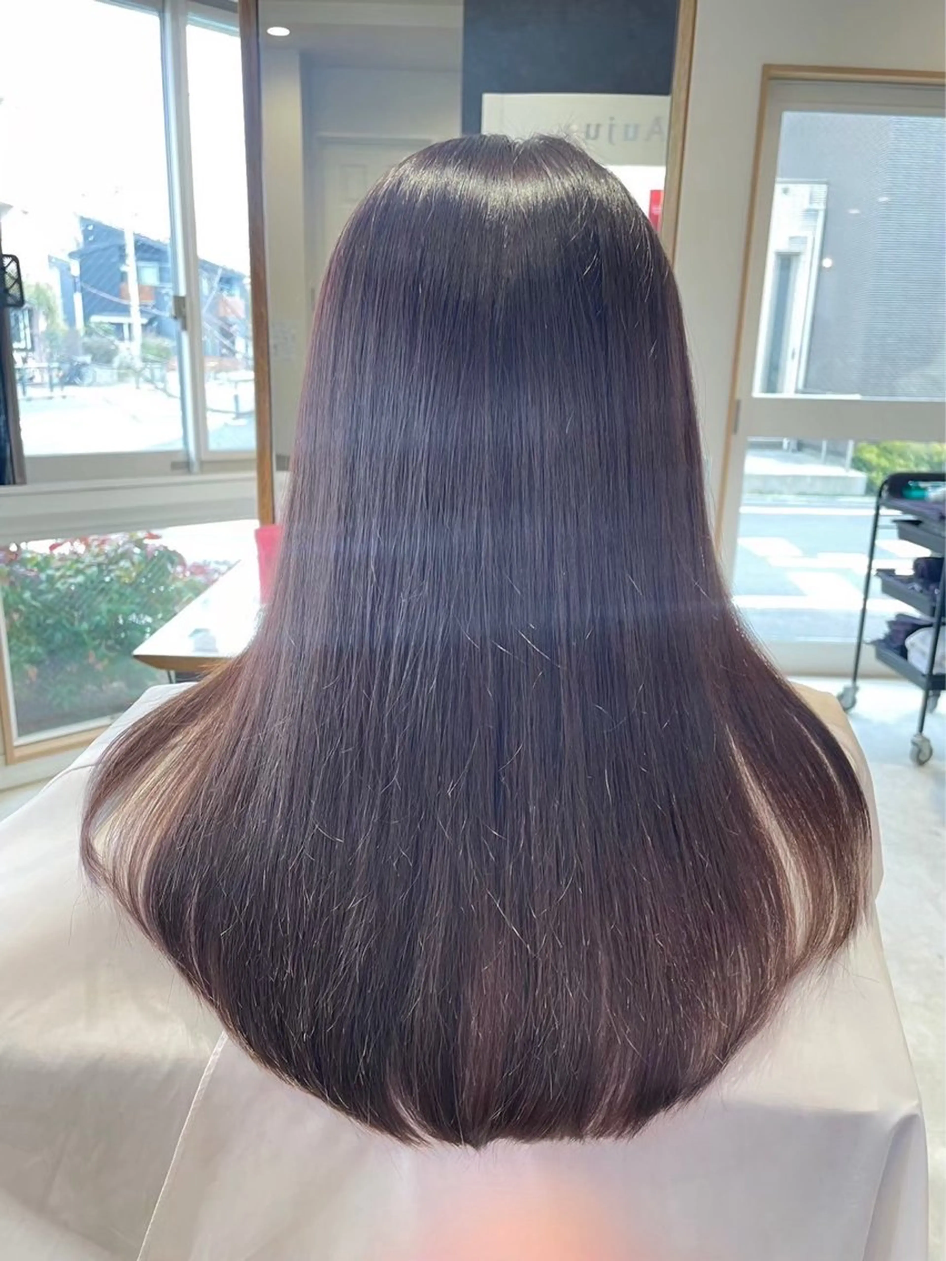 カラー 奥村 奈々加のヘアスタイル