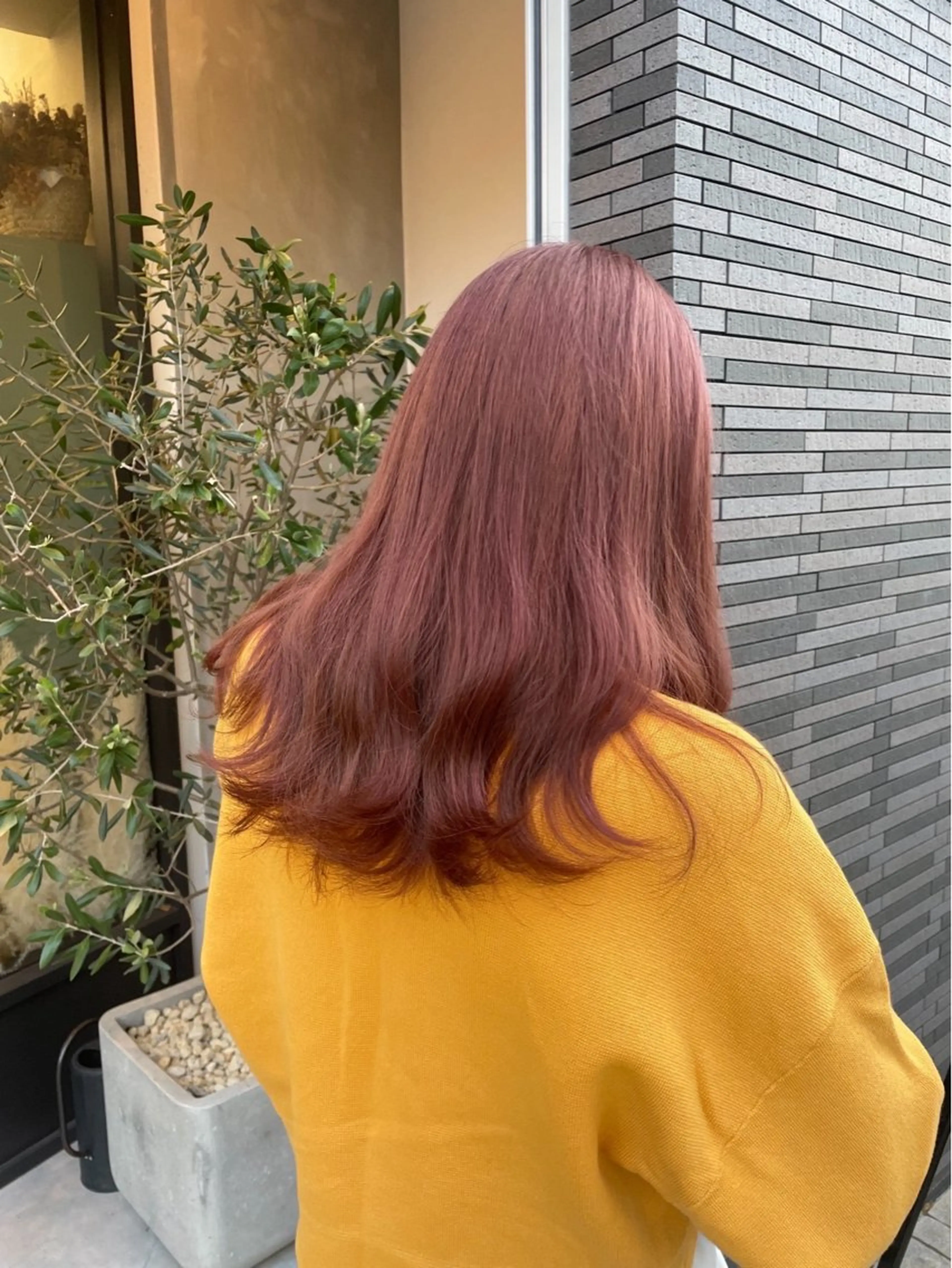 リタッチブリーチ＋全体カラー＋トリートメントの写真