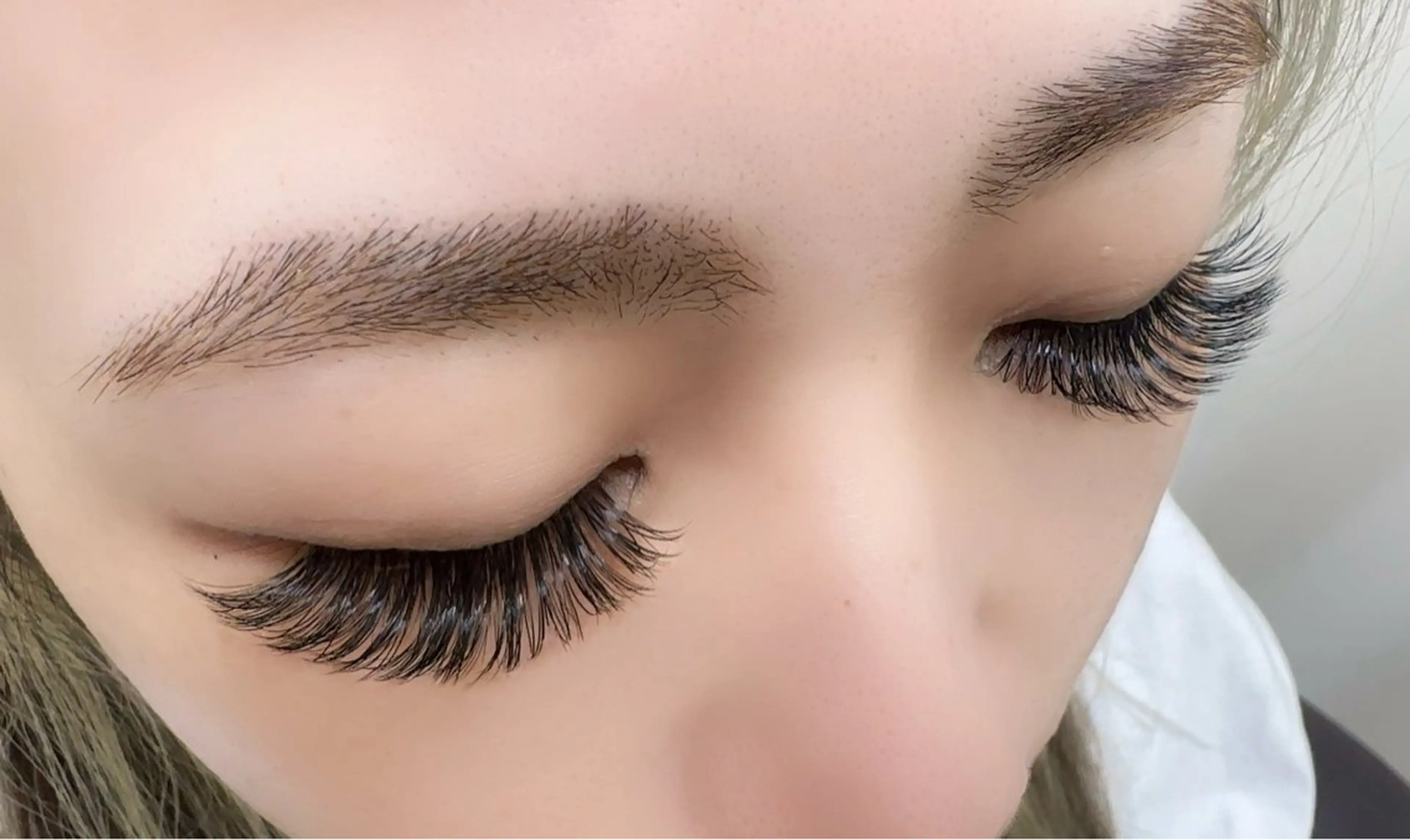 マツエク・マツパ 付け放題 バインドロック 束感まつ毛 カラーマツエク フラットラッシュ マツエク Ｍ salon アイラッシュのマツエク・マツパデザイン