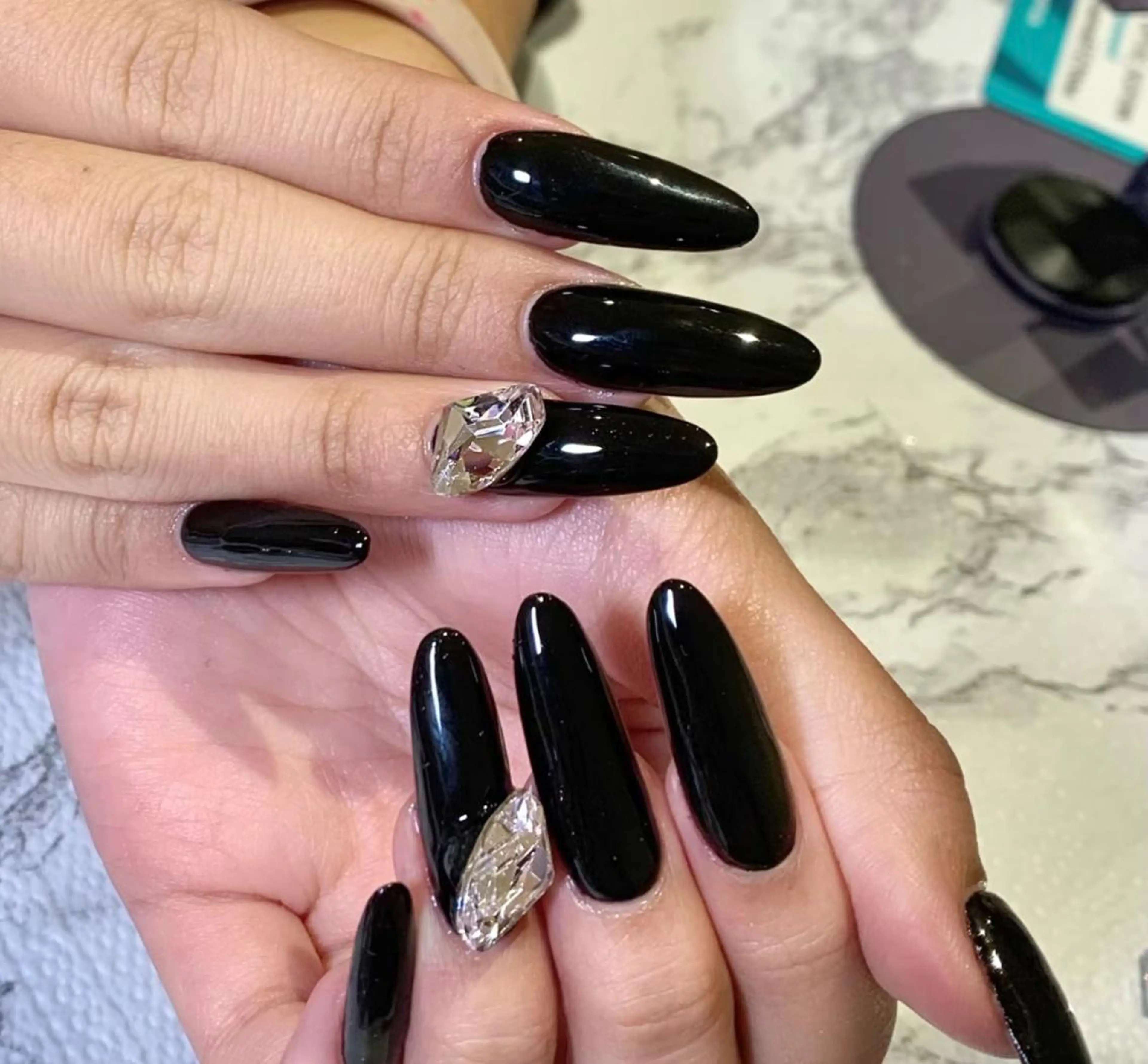 ネイル ハンドネイル 🎀 Ayaka_nailのネイルデザイン