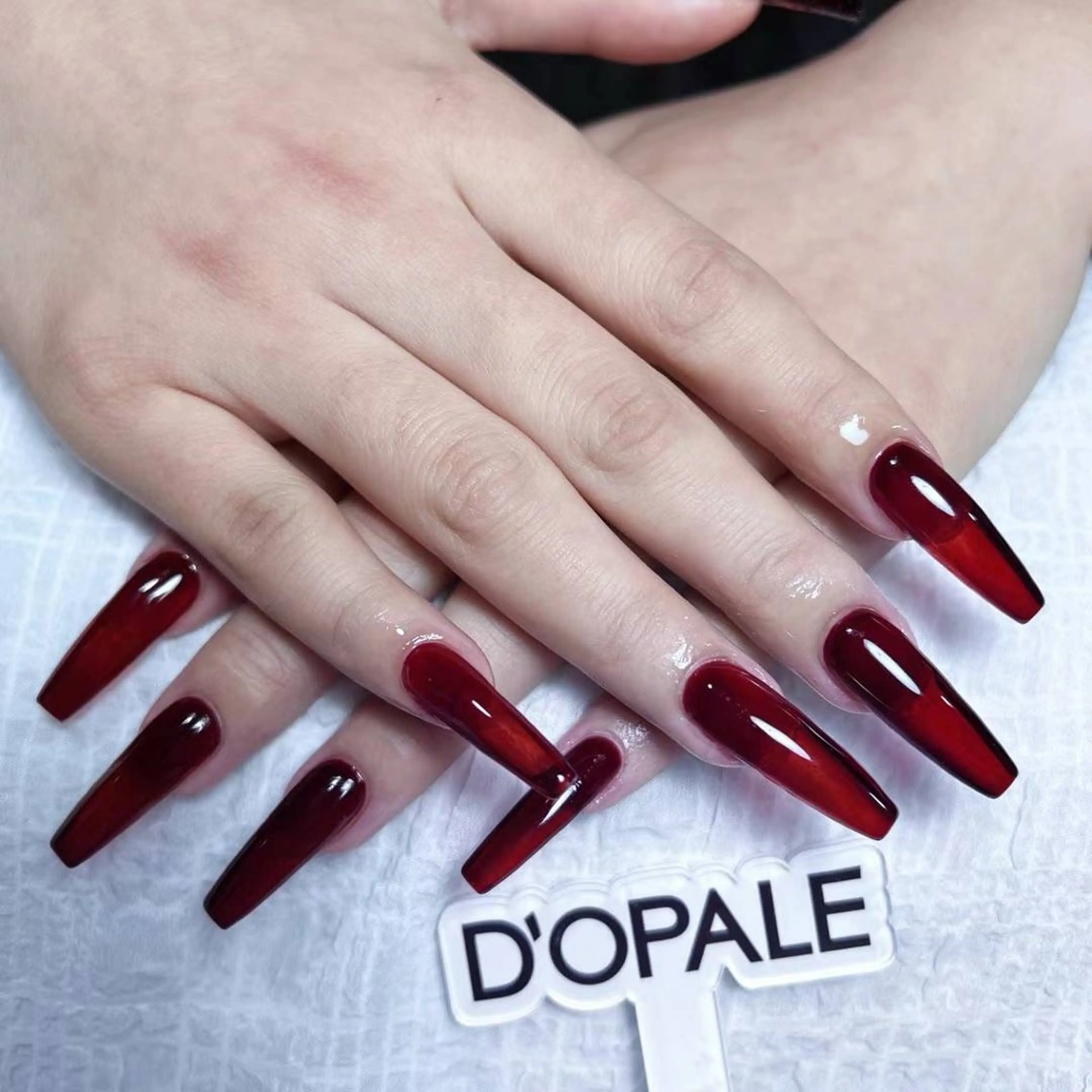 ネイル 長さ出し ネイルチップ D‘OPALE所属・DOPALE、もも 彦奇のネイルデザイン