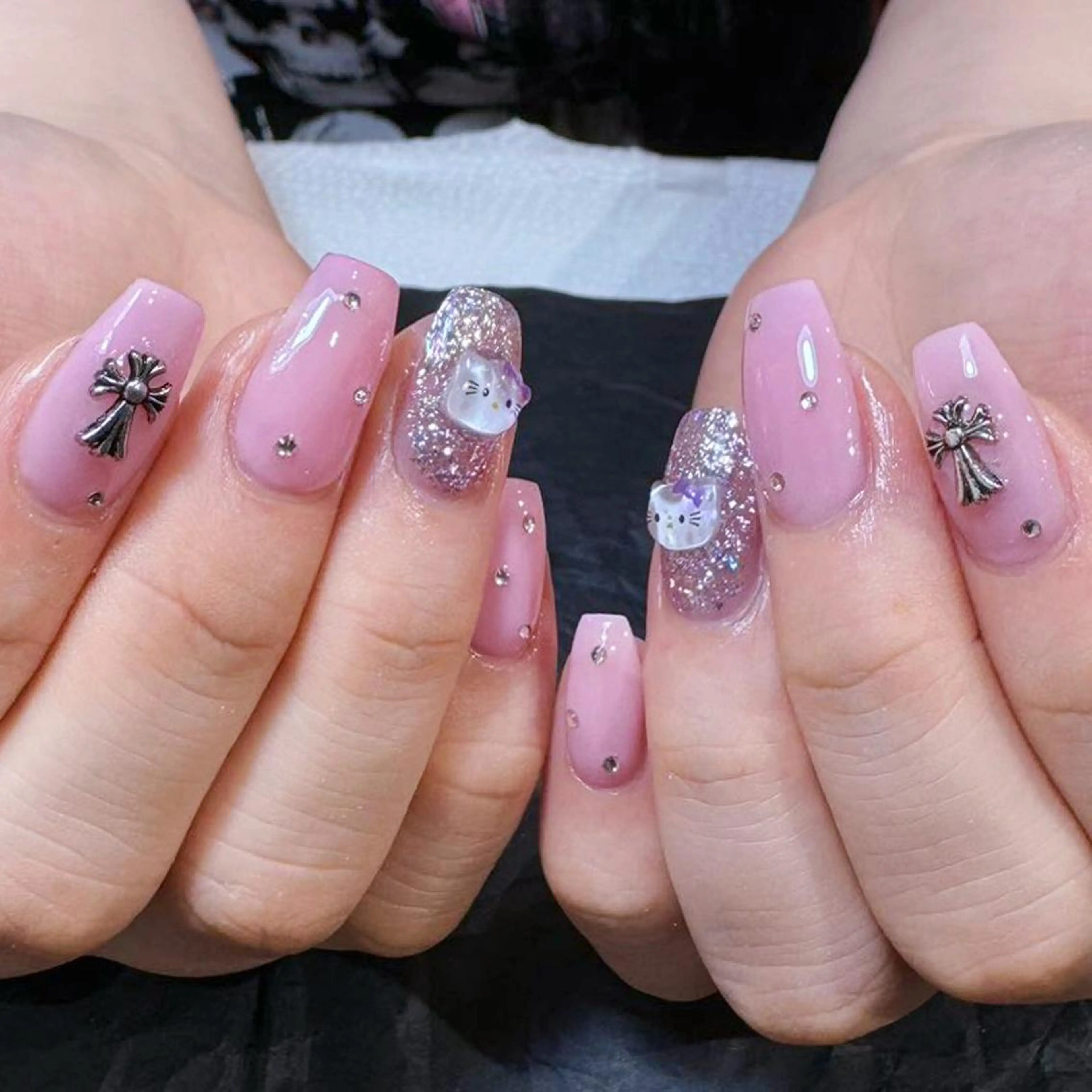 ネイル アートネイル オーロラネイル フラッシュネイル ガーリー キラキラネイル ハンドネイル Diamond NAIL💝のネイルデザイン