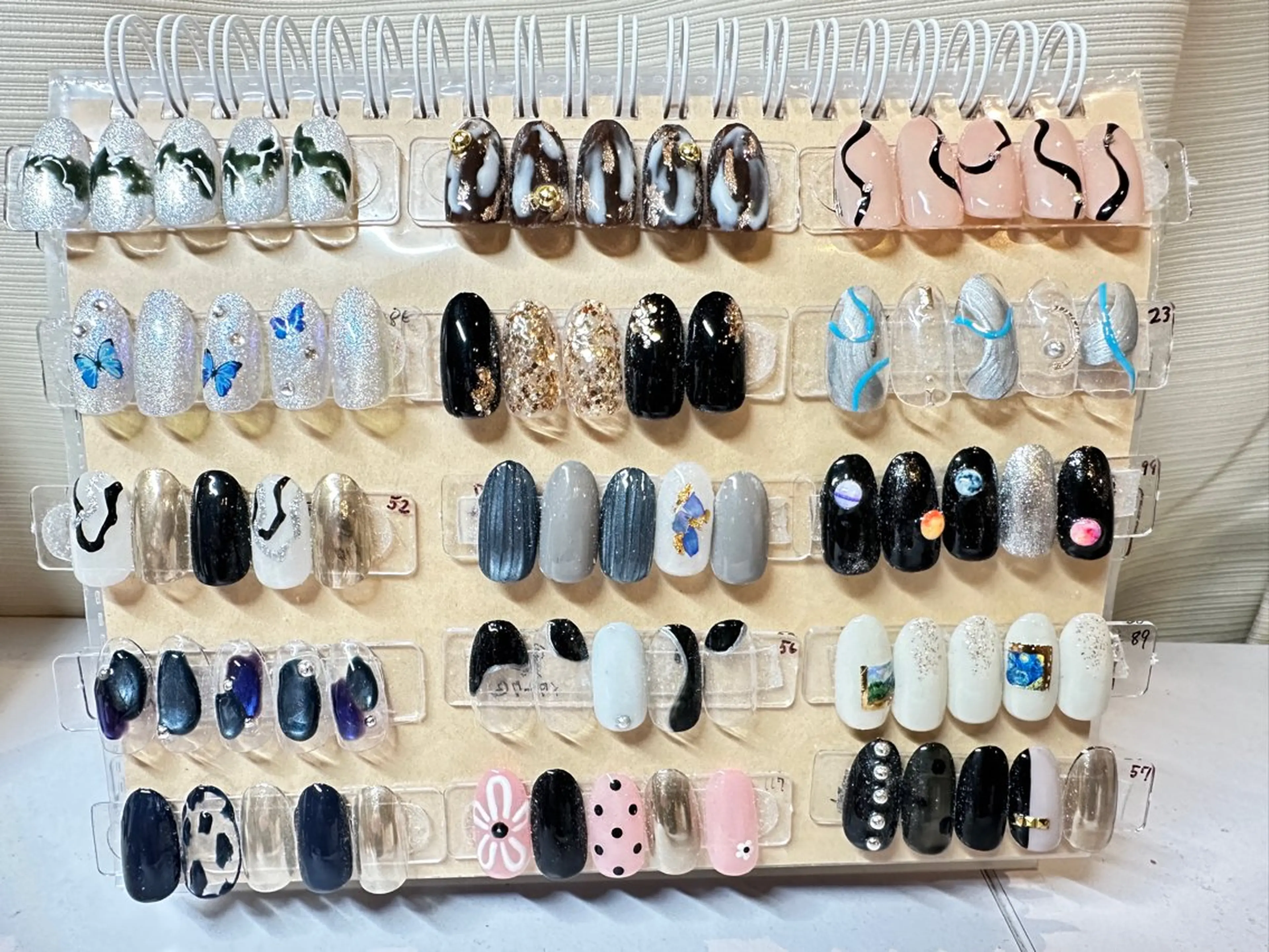 ネイル CREST(天王寺) 吉美 yoshimiのネイルデザイン