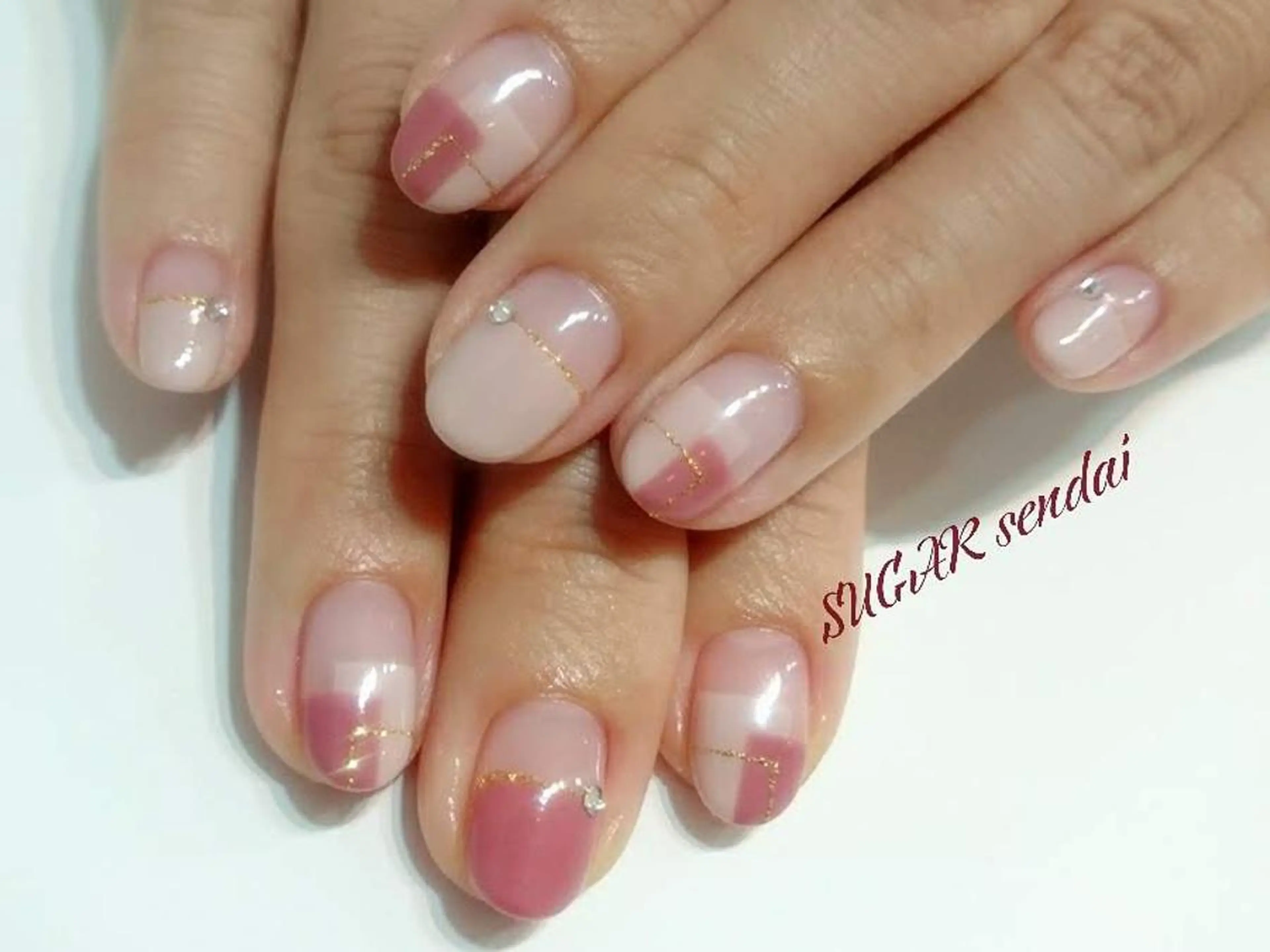 ネイル 鈴木 ゆかりのネイルデザイン