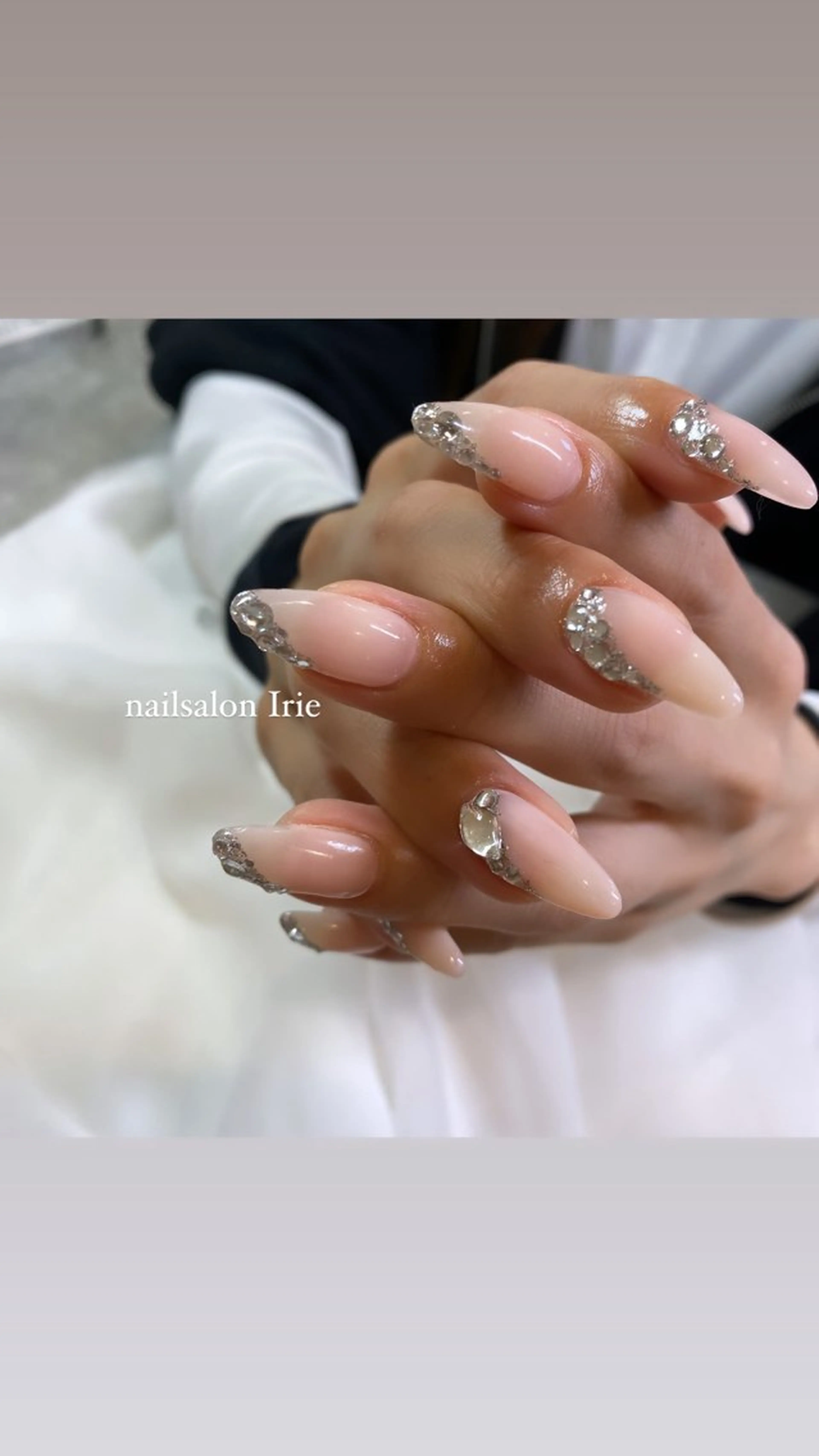 ネイル ストーンネイル フットネイル 清水 絵里奈のネイルデザイン
