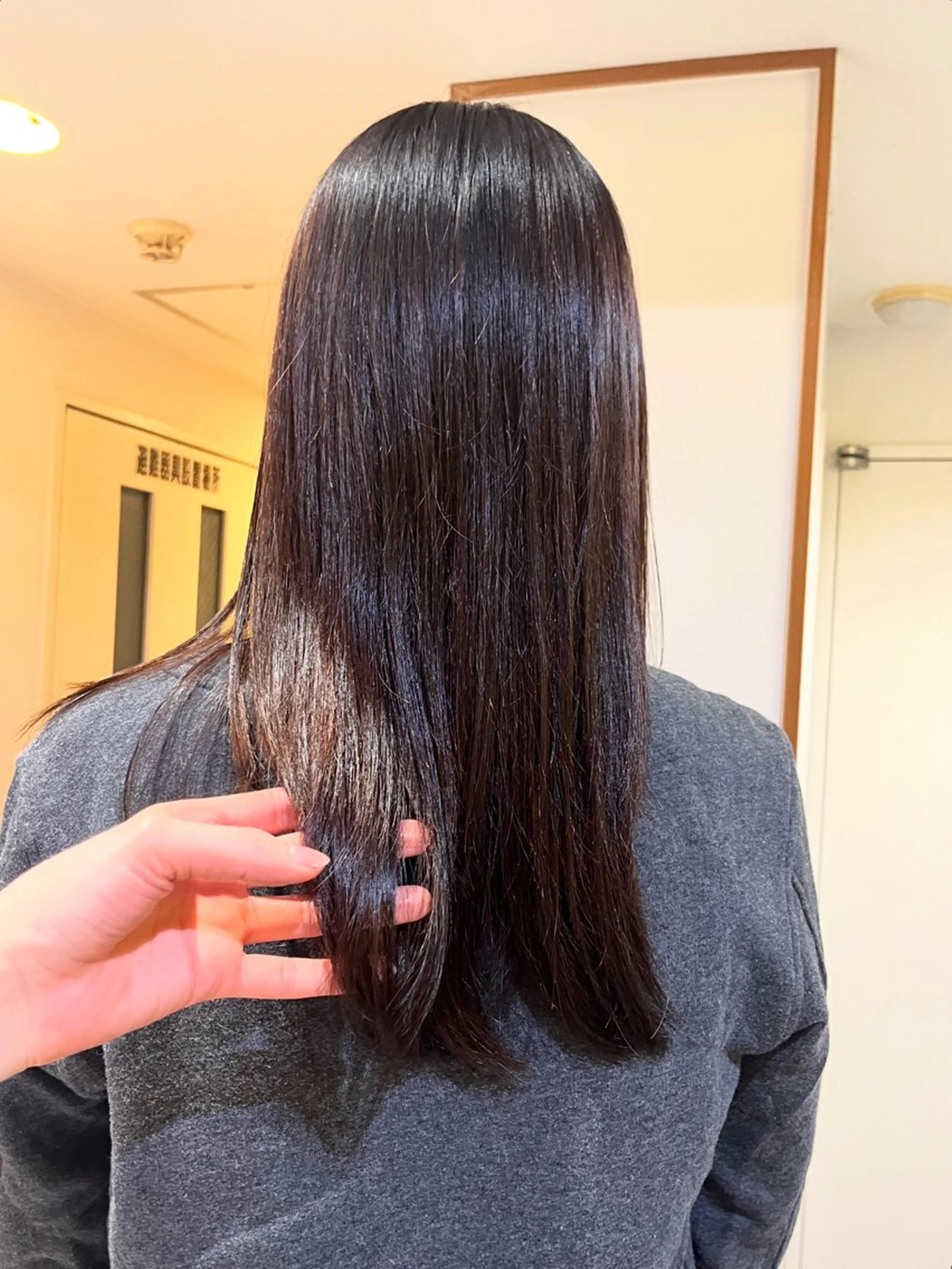 カラー UNBIRTHDAY amiのヘアスタイル