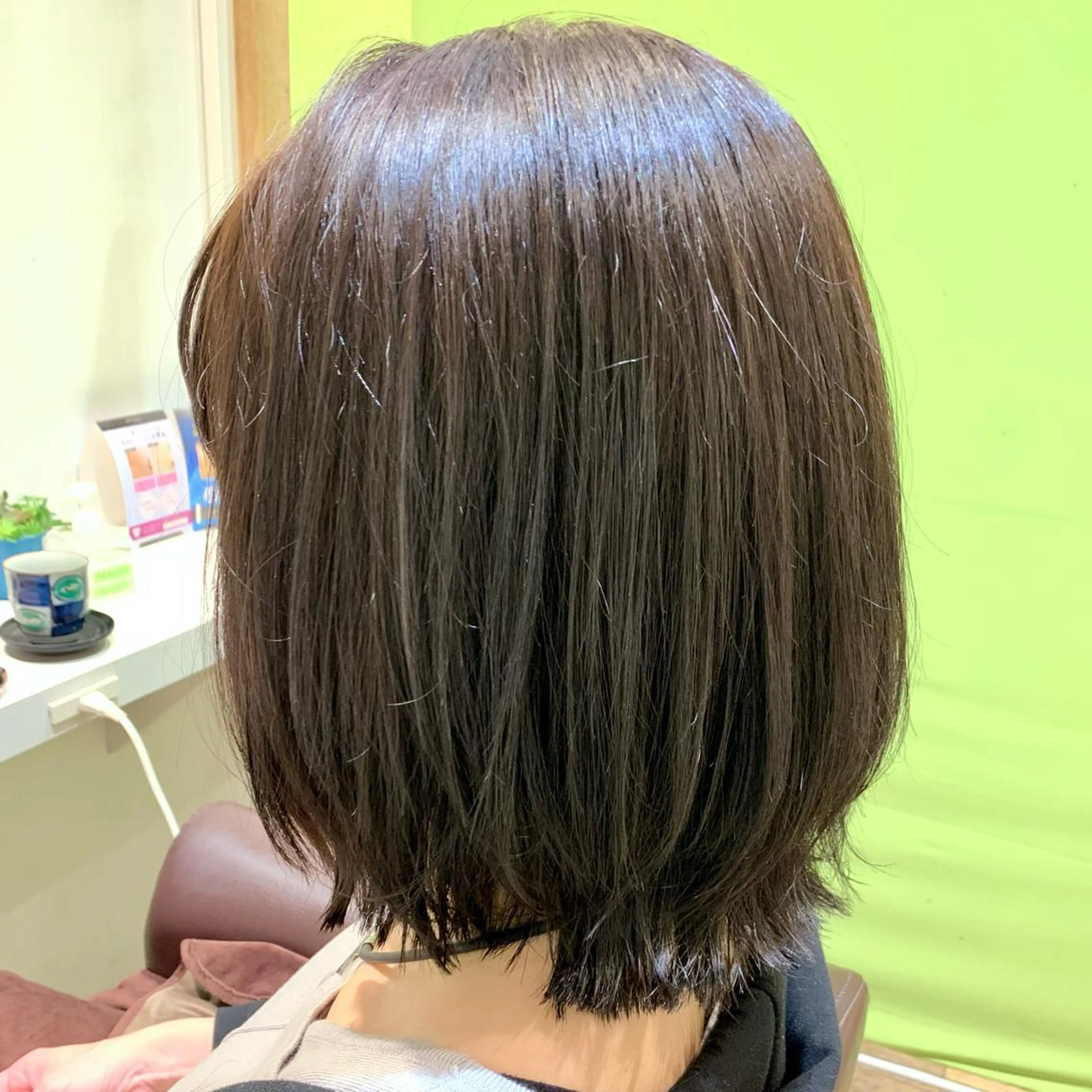 ミディアム カラー ミディアムレイヤー レイヤーカット ヘアカラー ショート×カラー 🦊堀米早紀【荻窪】のヘアスタイル