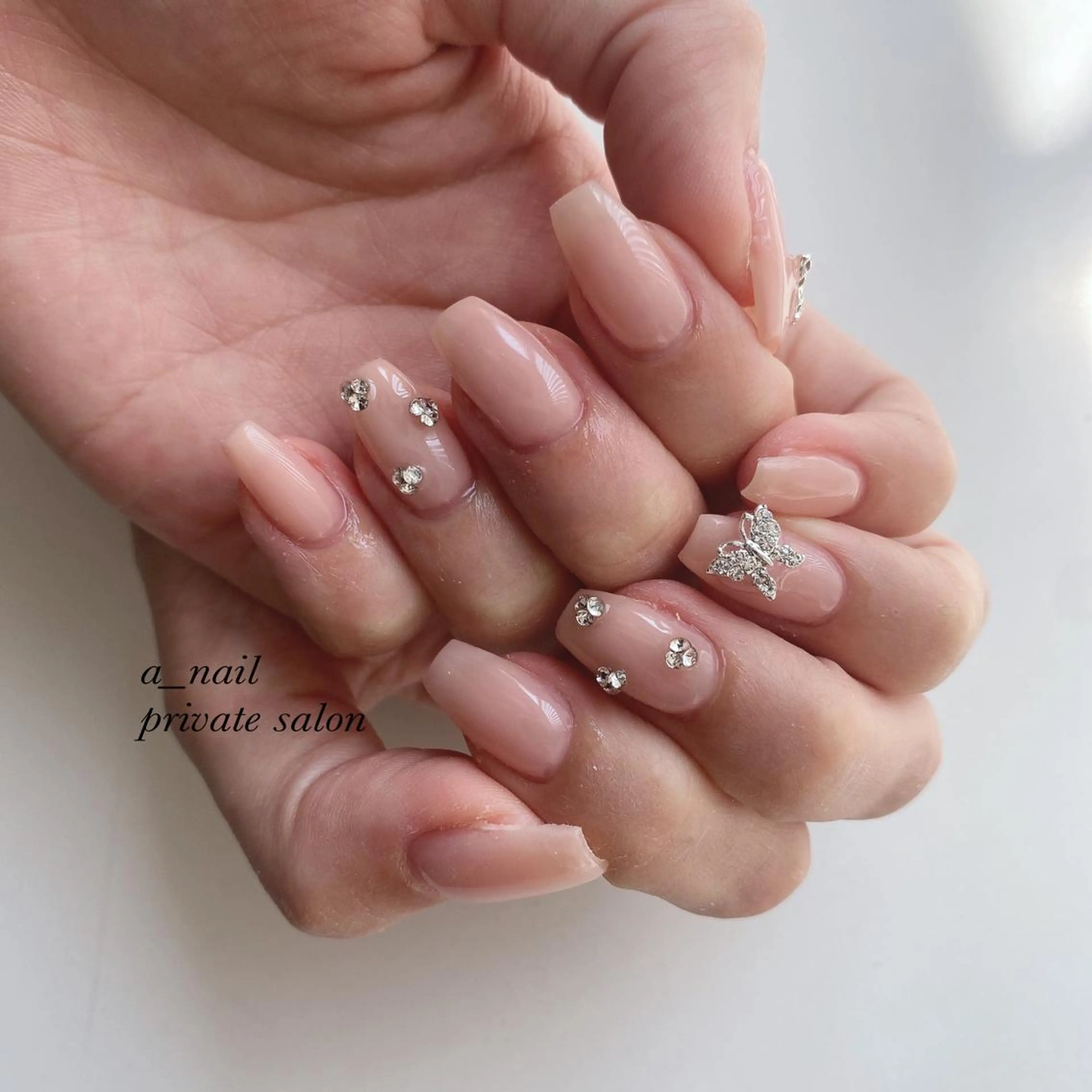 ネイル アニマル柄 フレンチネイル ジェルネイル 氷ネイル・うるうるネイル レース 菅 恵奈のネイルデザイン