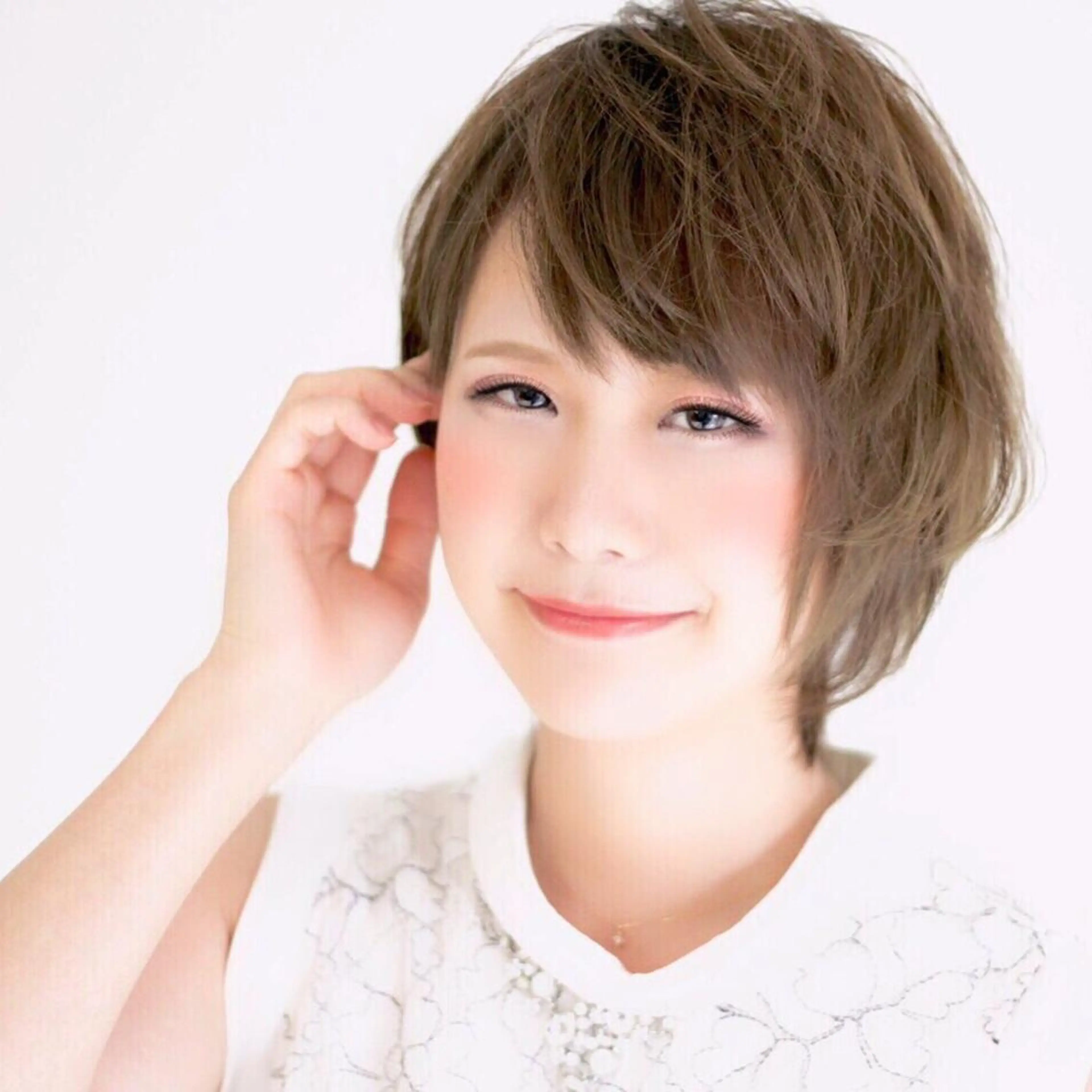 ショート ミディアム カラー パーマ グレージュ ハイライトカラー ハイライト LAS 代表 ナガカワ コウヘイのヘアスタイル