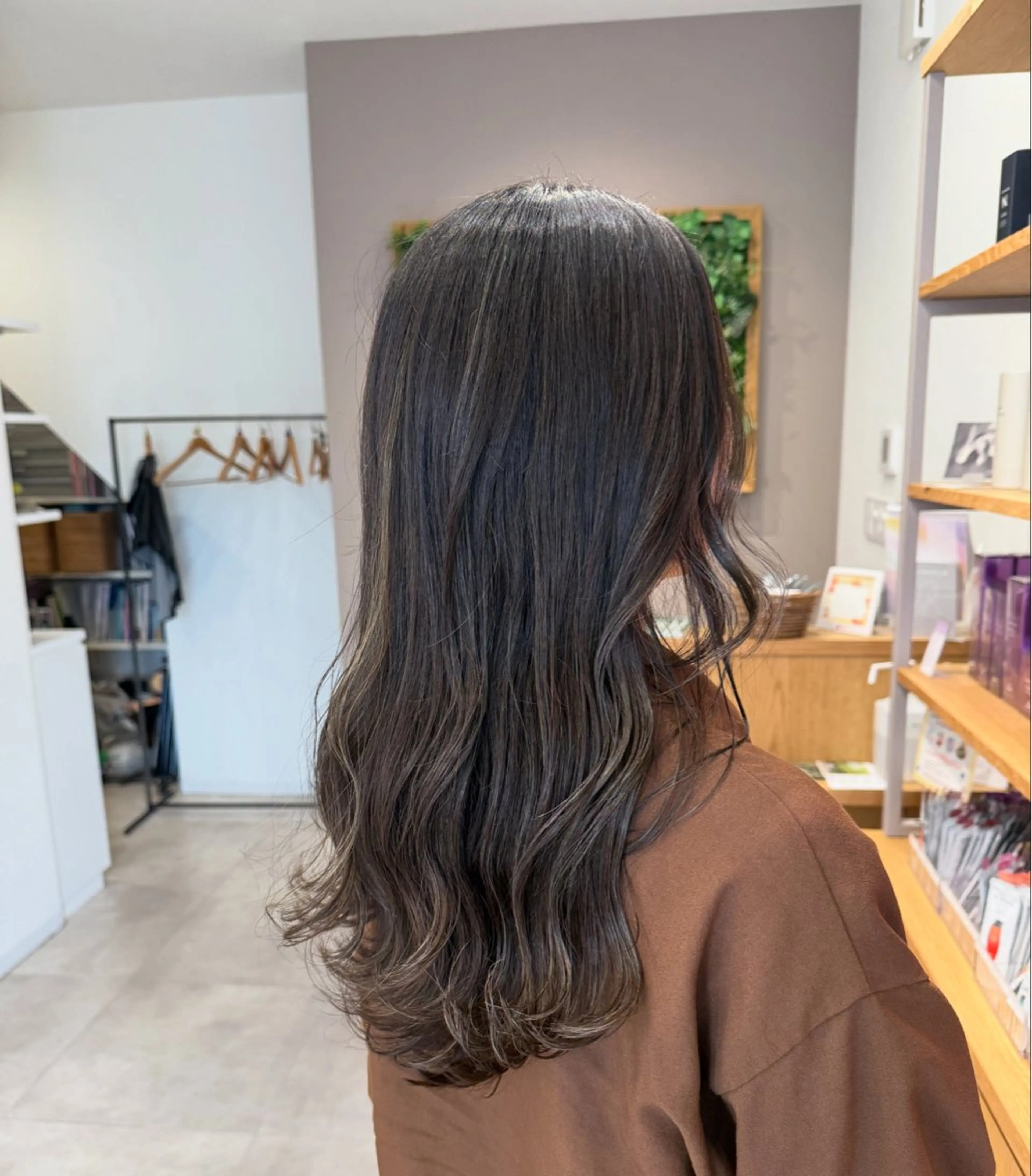 ロング ハイライト LiL HAIR&SMILE 住吉店所属・石川 珠有のヘアスタイル