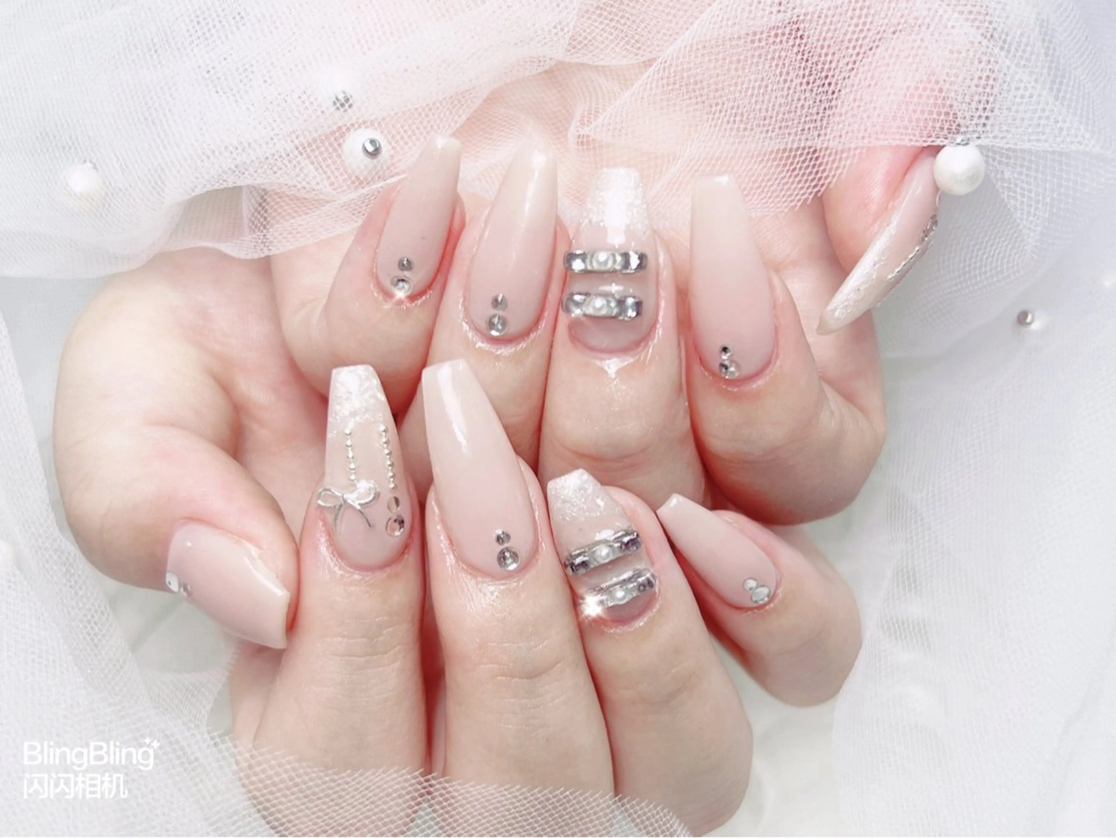 ネイル オーロラネイル チークネイル 長さ出し フットネイル フレンチネイル ハンドネイル NaNa nailのネイルデザイン