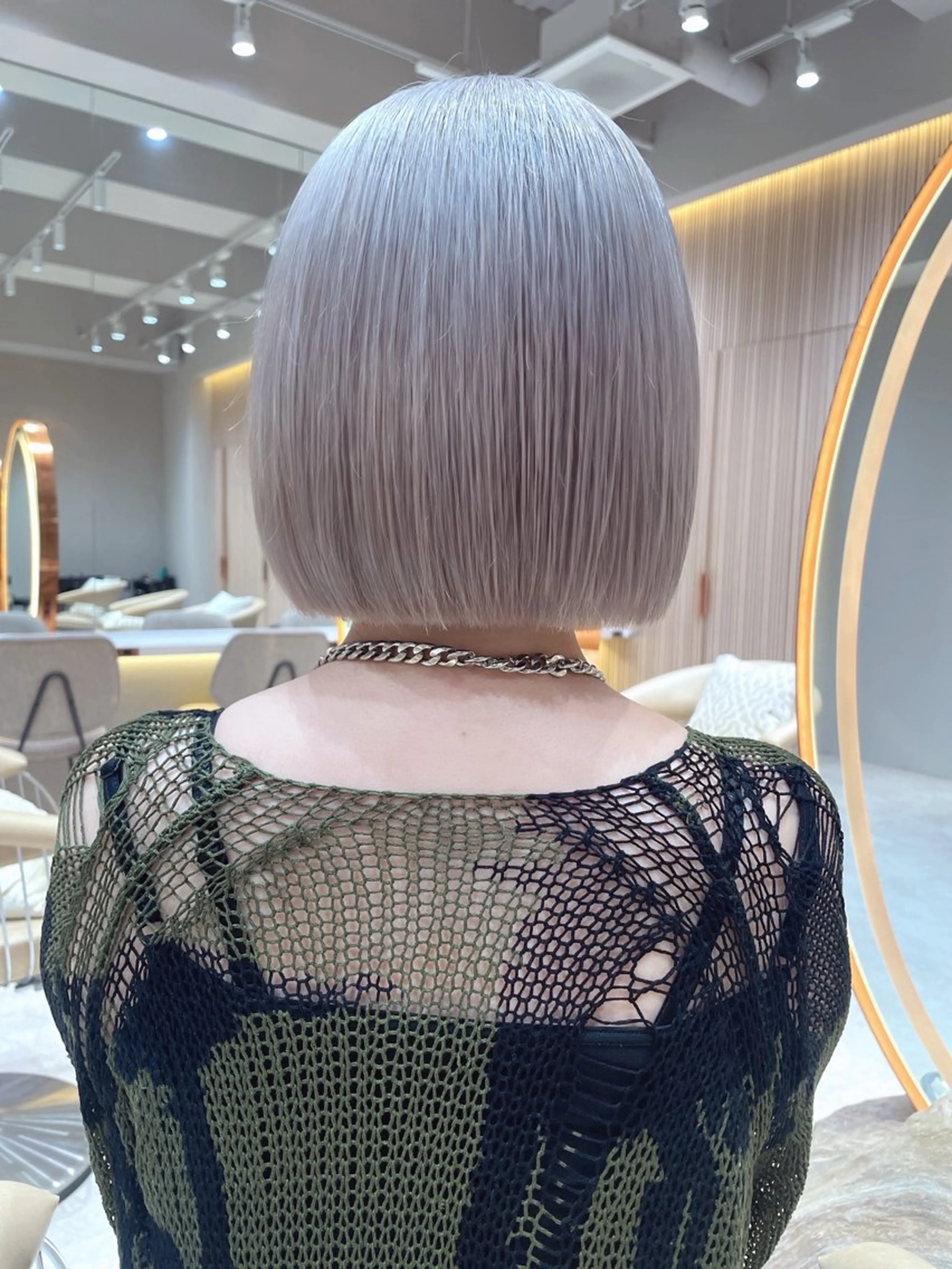 ショート ヘアカラー ブリーチ🌟リタッチ 🎠KANON🎡のヘアスタイル