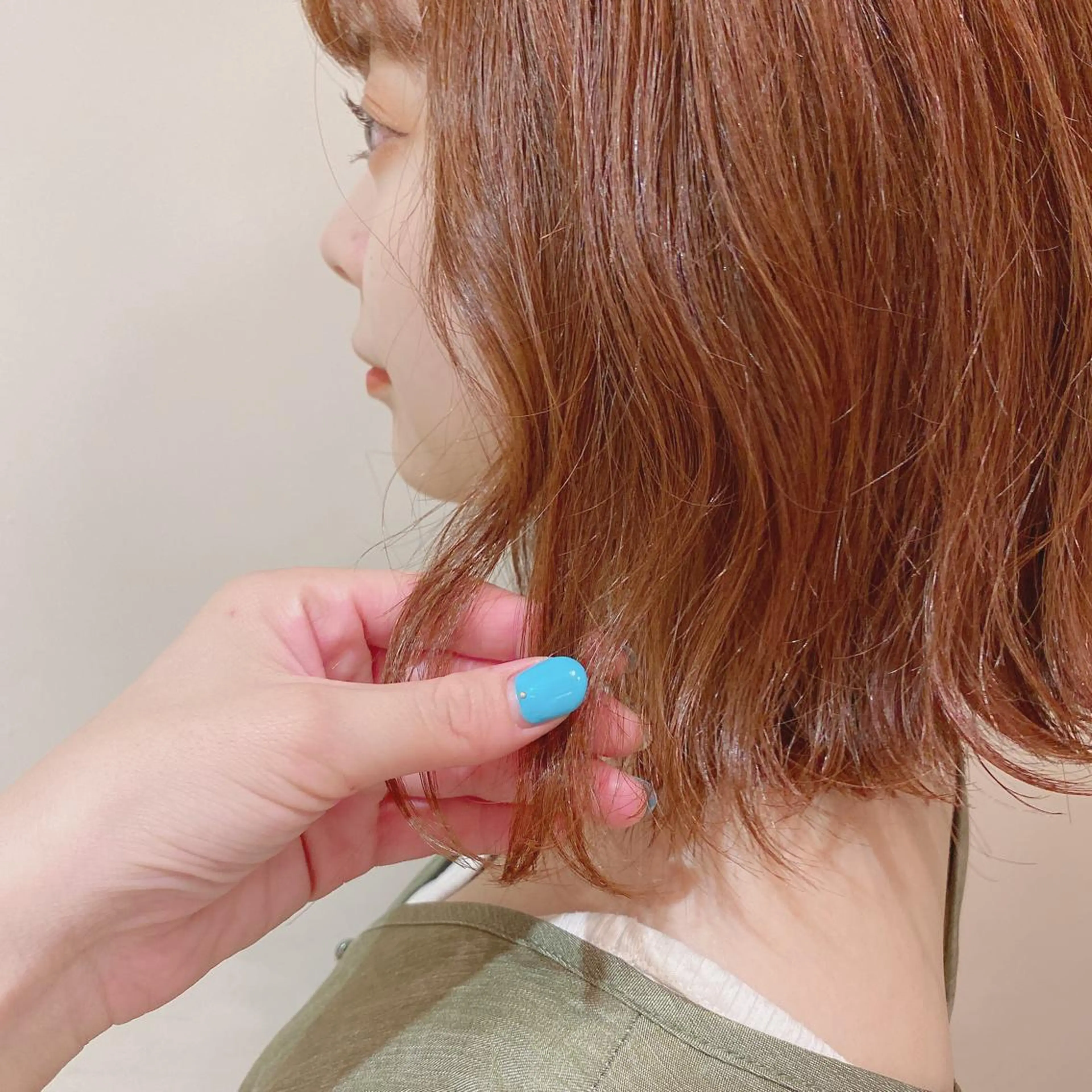 カラー PELE WAKAのヘアスタイル