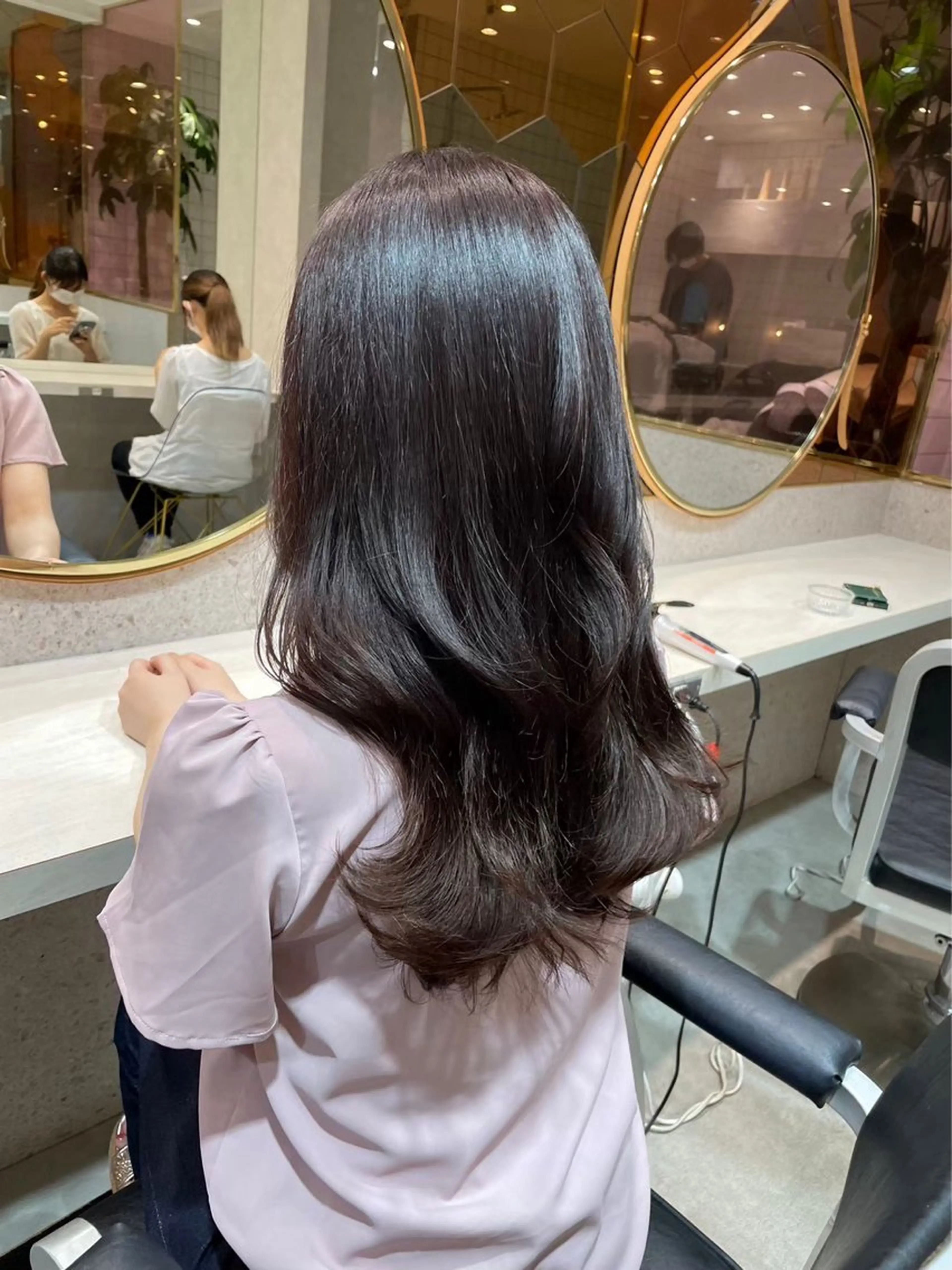 セミロング カラー ベージュカラー ブルーカラー ブルージュ 透明感カラー グレージュ カット ヘアカラー トリートメント 新宿/韓国レイヤー/ 顔周りカット松本美晴のヘアスタイル