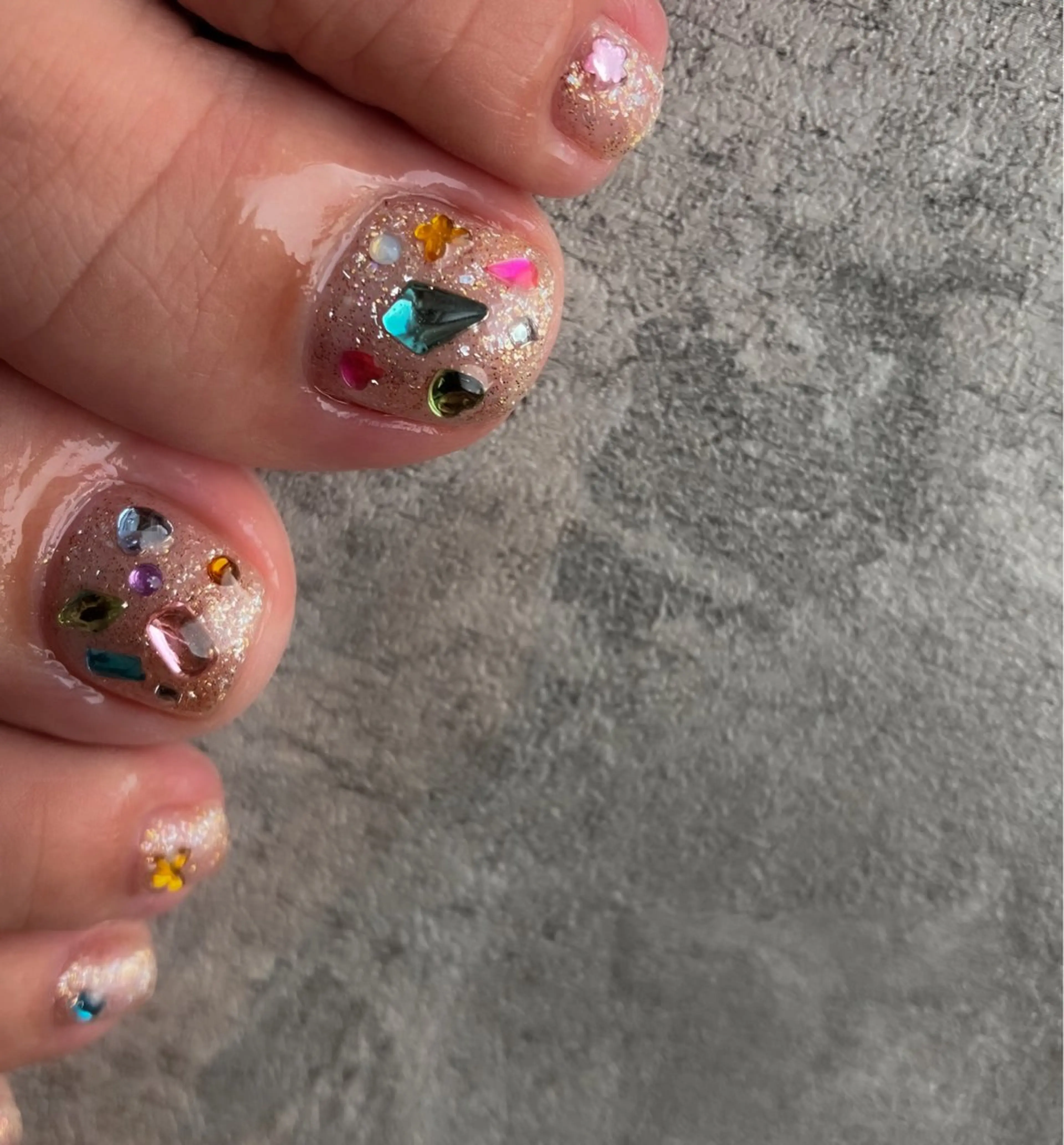 ネイル PEACE minariのネイルデザイン