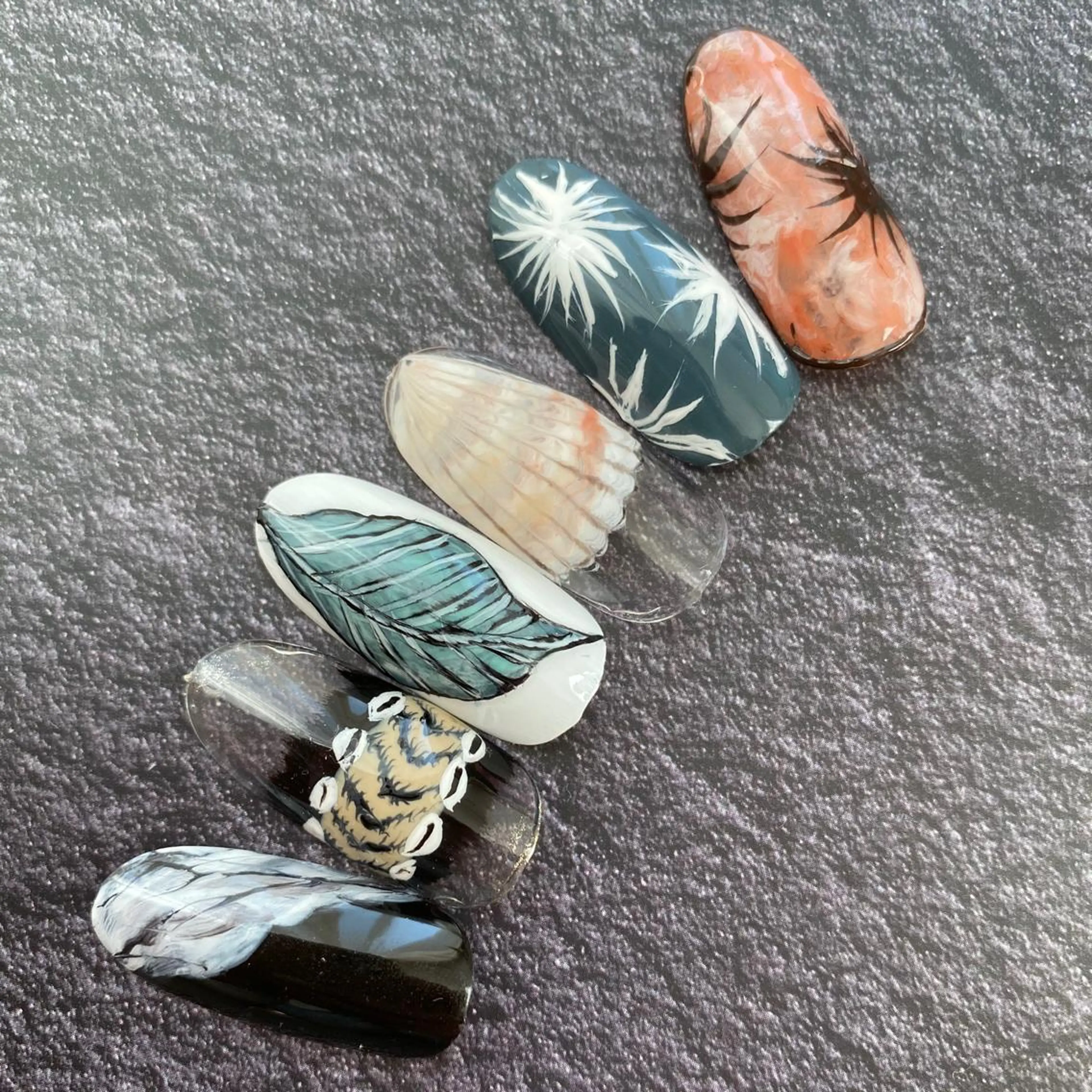 ネイル plunail mikiのネイルデザイン