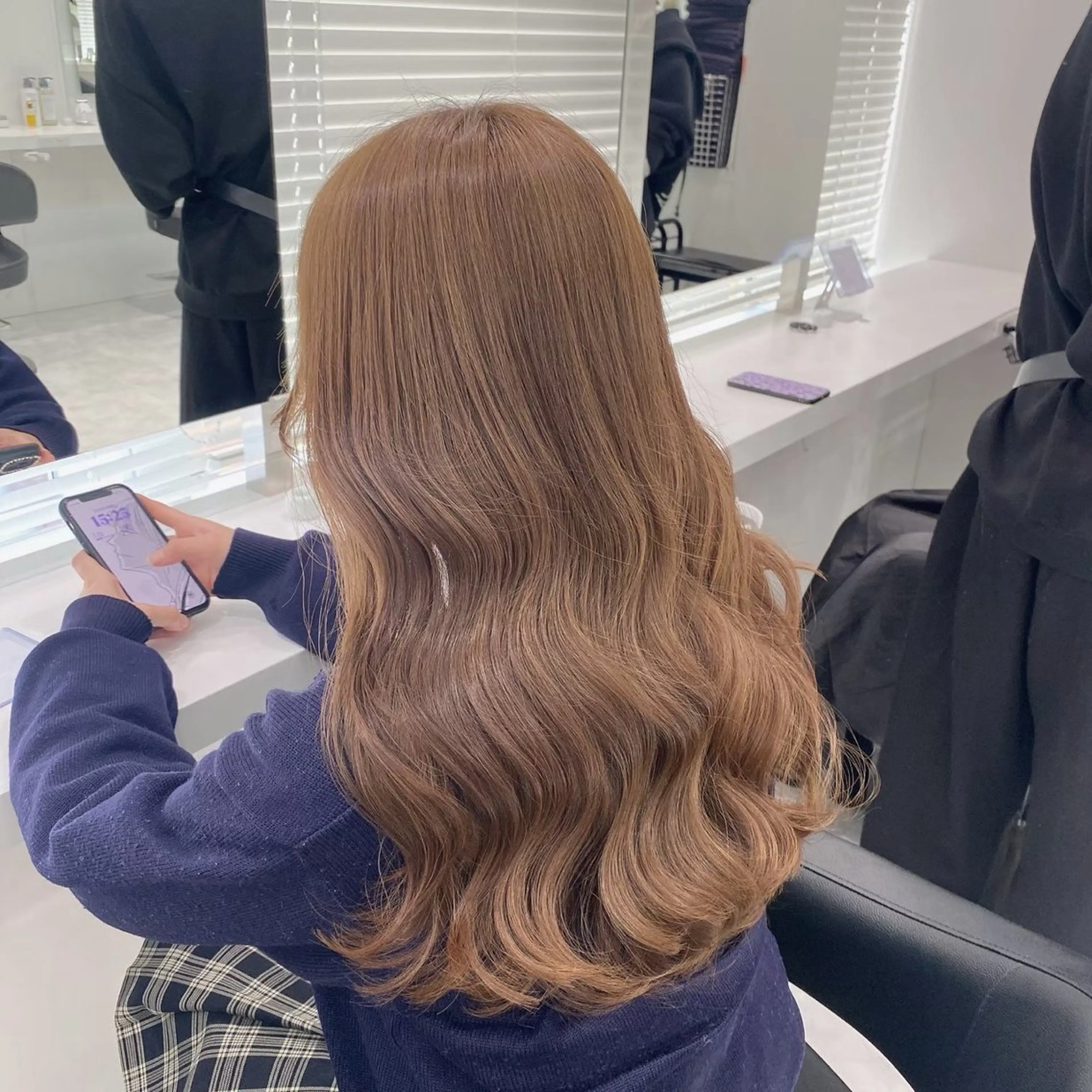 ロング カラー ベージュカラー ミルキーベージュ ブリーチなし🌼トレ ンド🌼似合わせのヘアスタイル