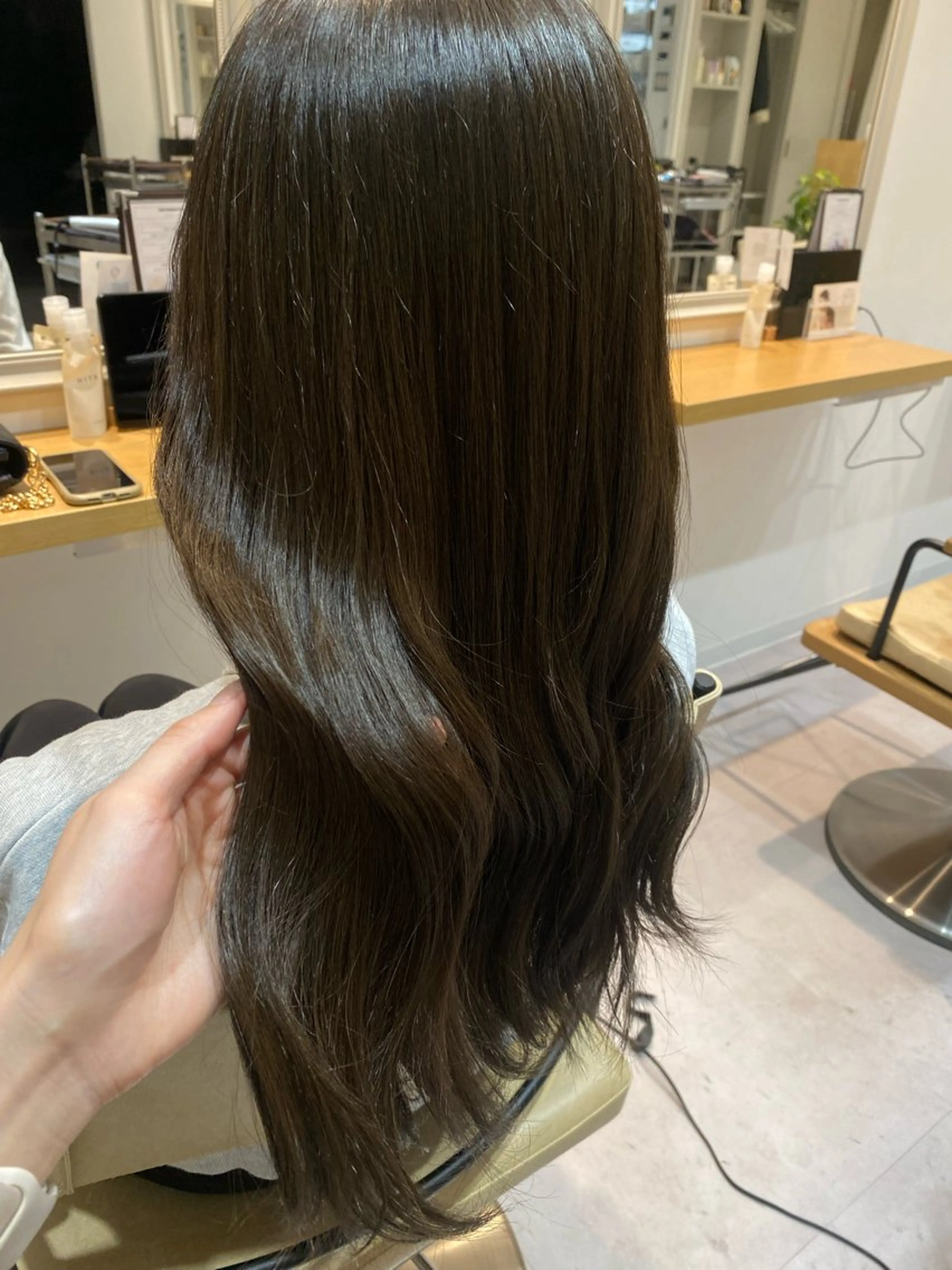 ロング カラー 鈴木 りやのヘアスタイル